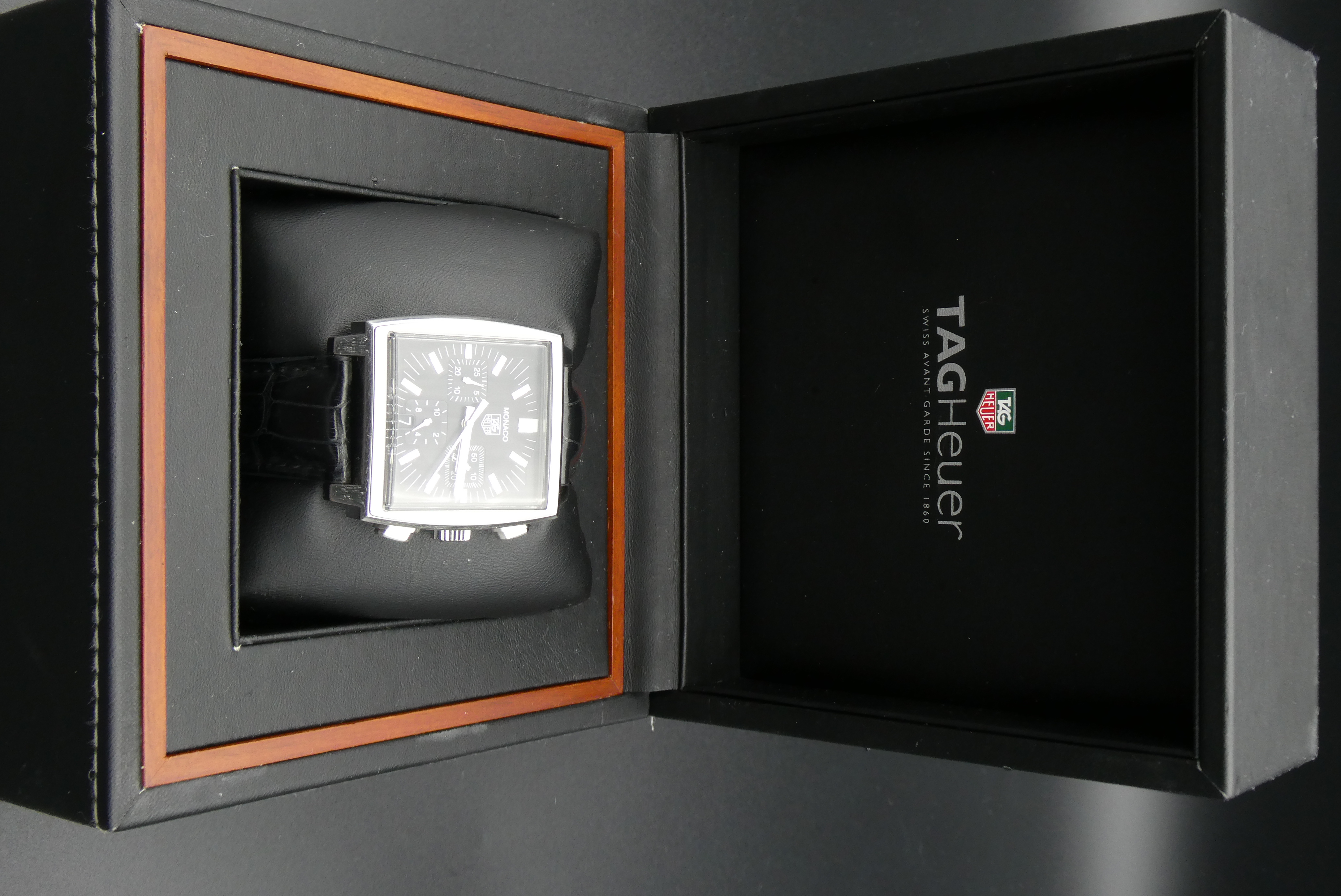 x SOLD x Tag Heuer Monaco Chronograph CW2111-0 - Image 3