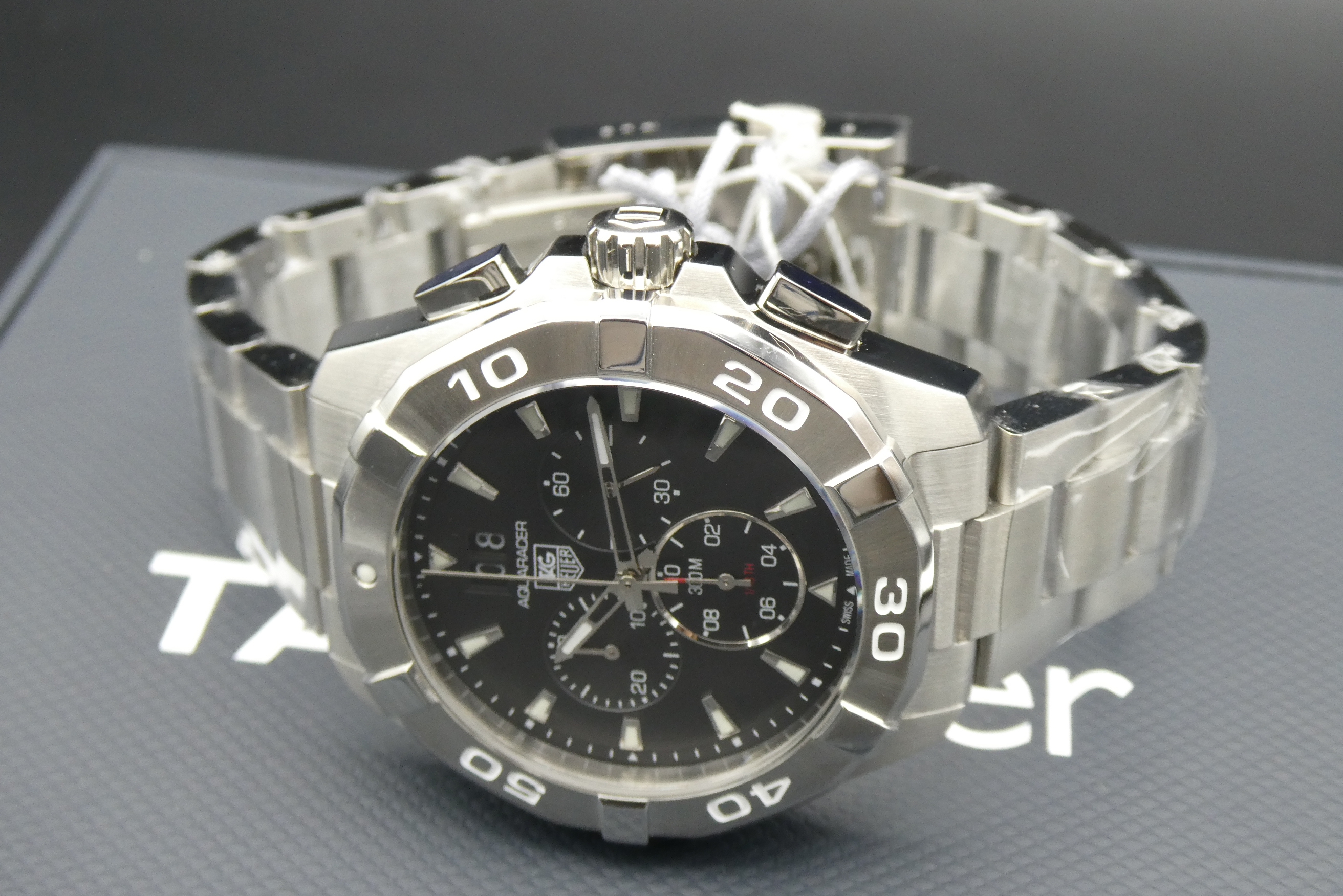 Tag-Heuer-Aquaracer-CAY1110