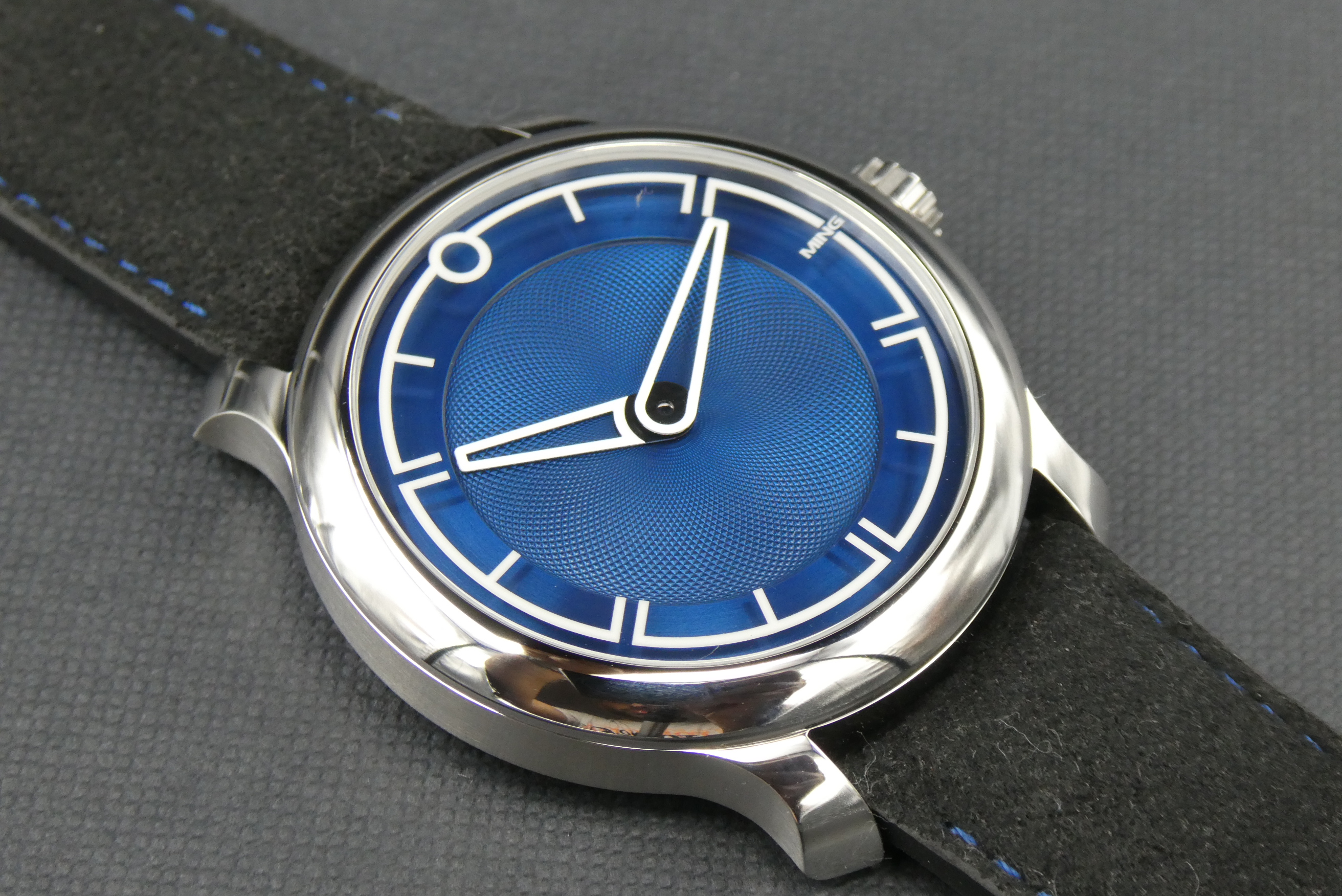 MING-17.09-BLUE-watch