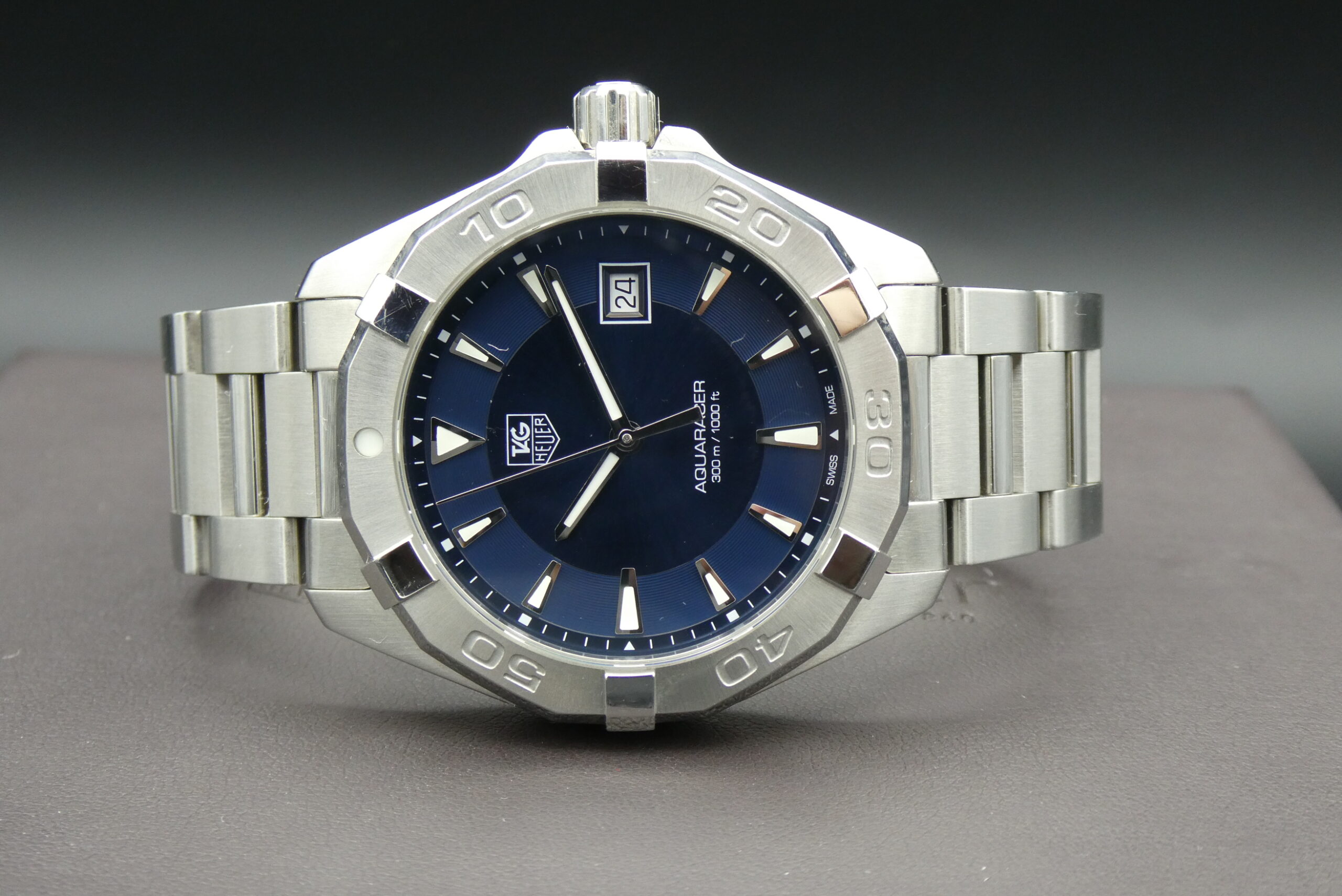 x SOLD x Tag Heuer Aquaracer Swiss Made Gents 300m Quartz WAY1112 - Image 7