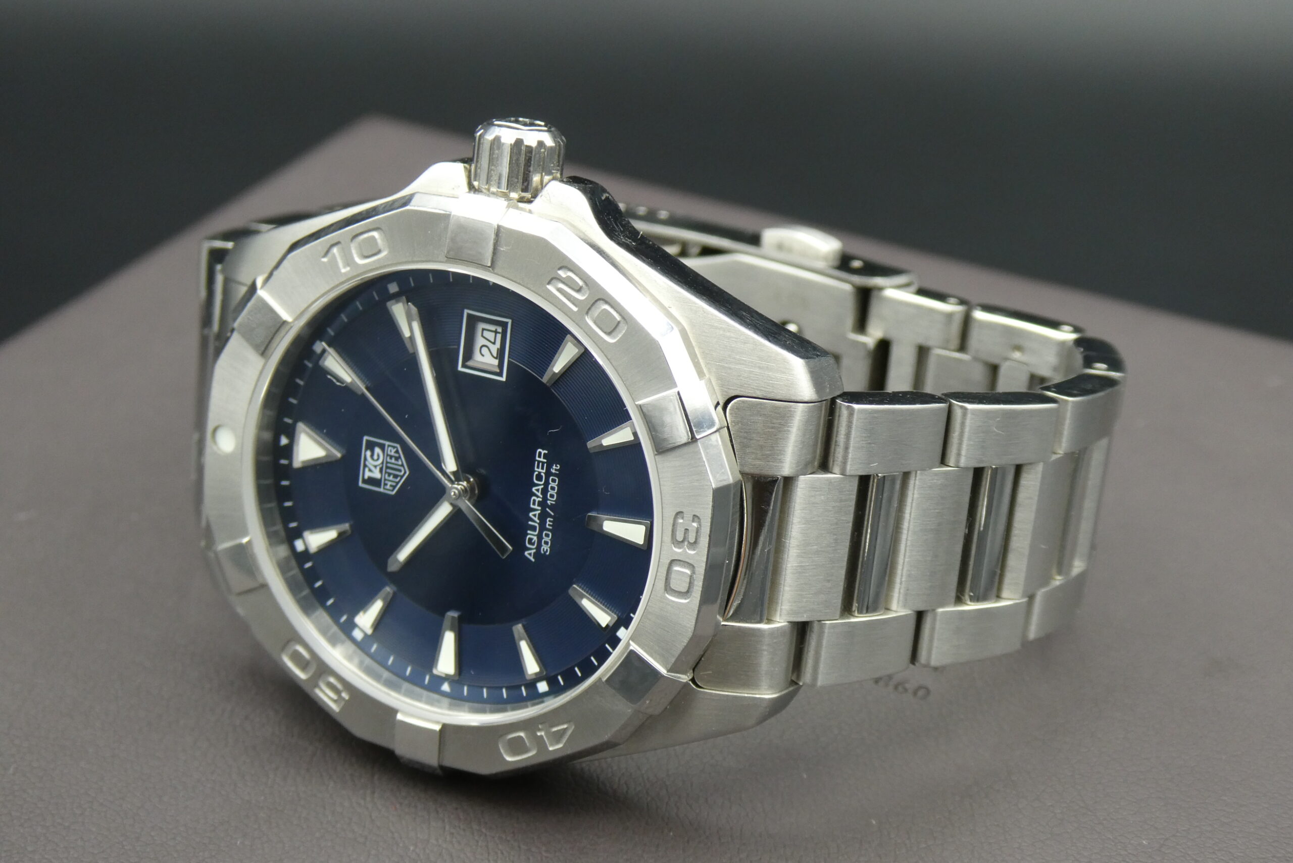 x SOLD x Tag Heuer Aquaracer Swiss Made Gents 300m Quartz WAY1112 - Image 8