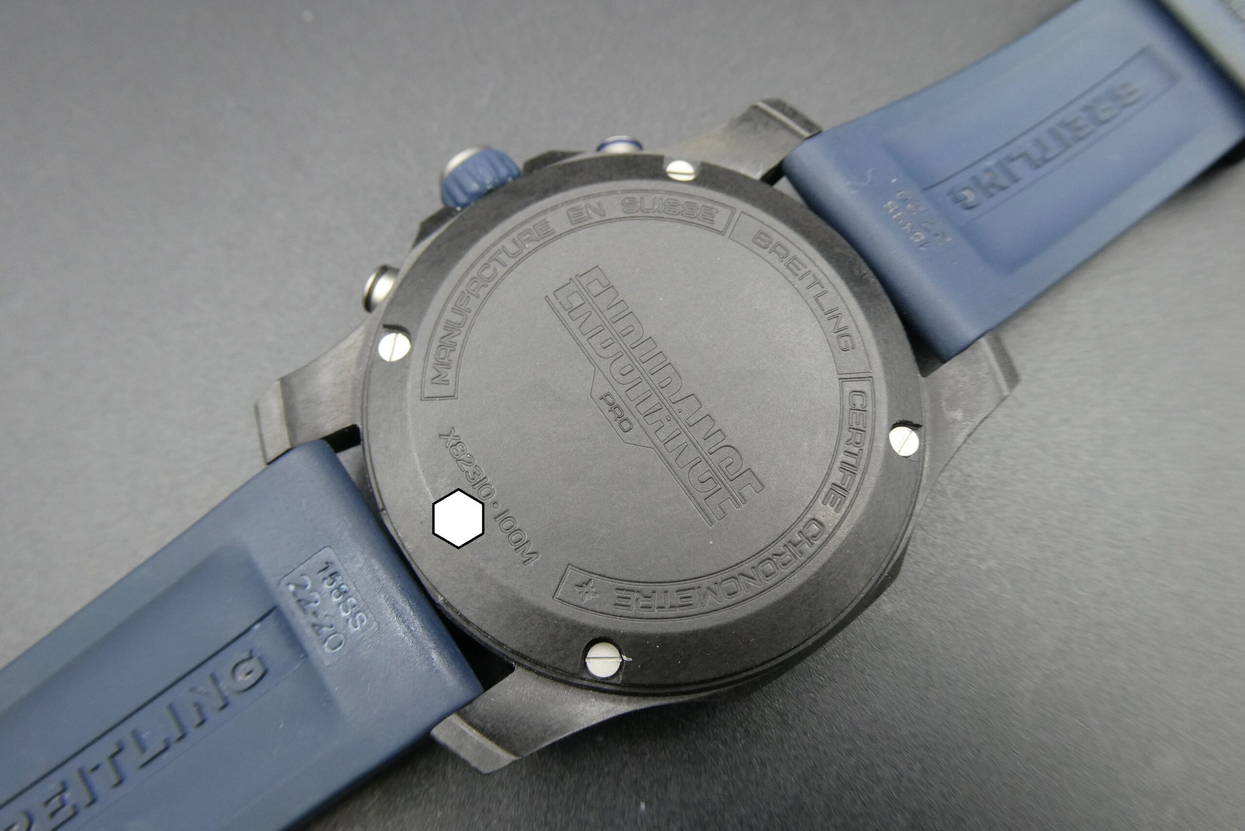 x SOLD x Breitling Endurance PRO Quartz X82310 Black / Blue - Image 14