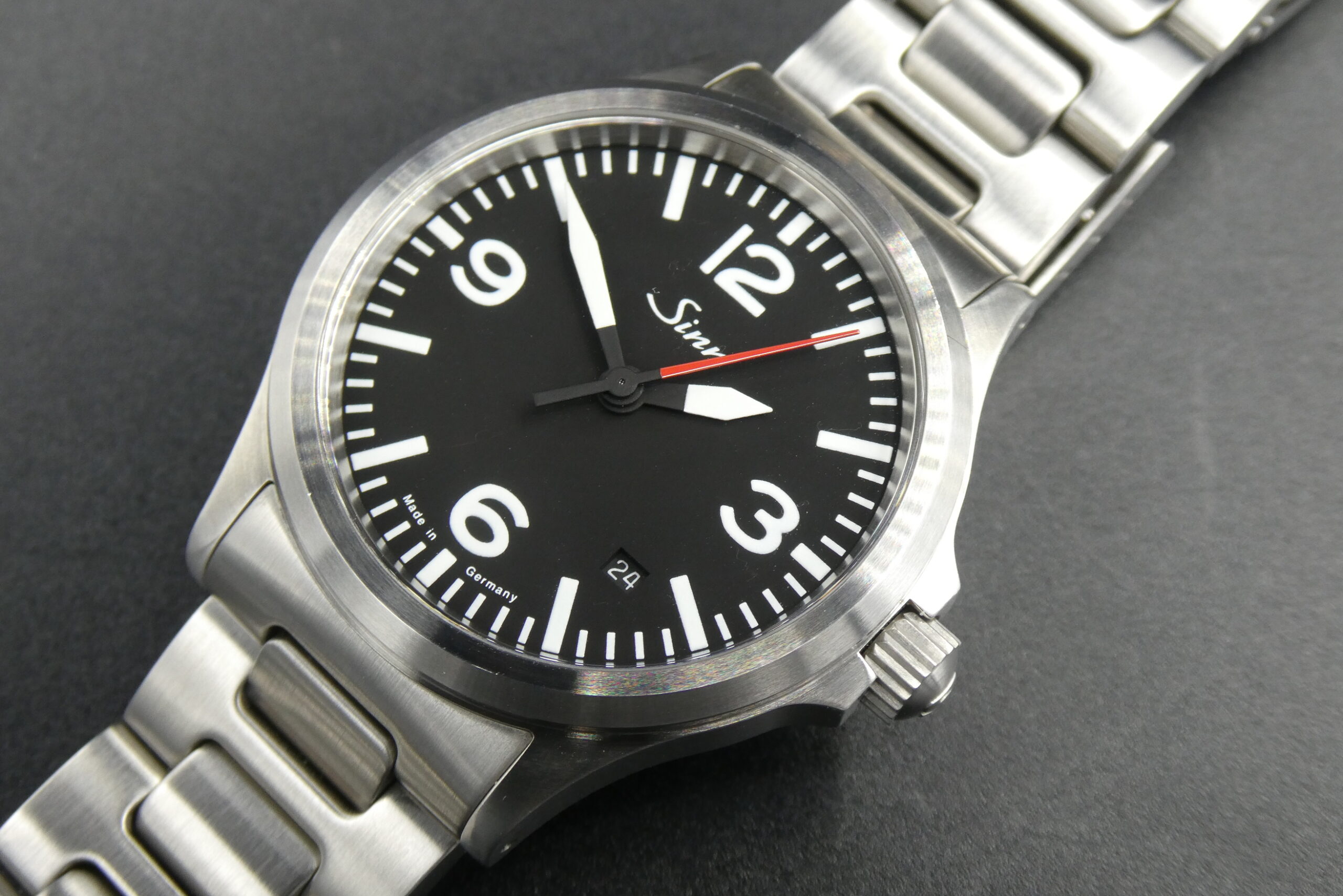 x SOLD x Sinn 556 A RS Automatic Pilots Bracelet watch - Image 5