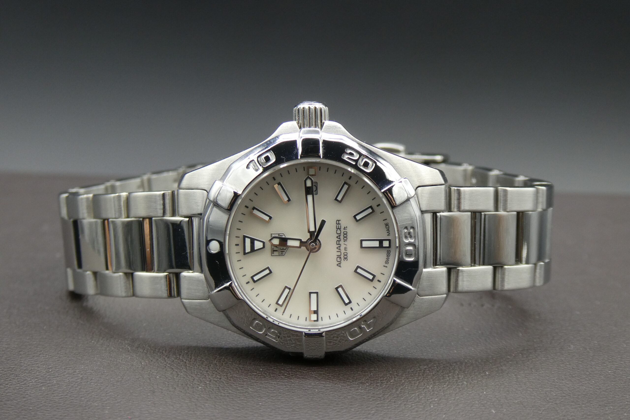 x SOLD x Tag Heuer Aquaracer Quartz 300m MOP Dial WBD1411 - Image 9