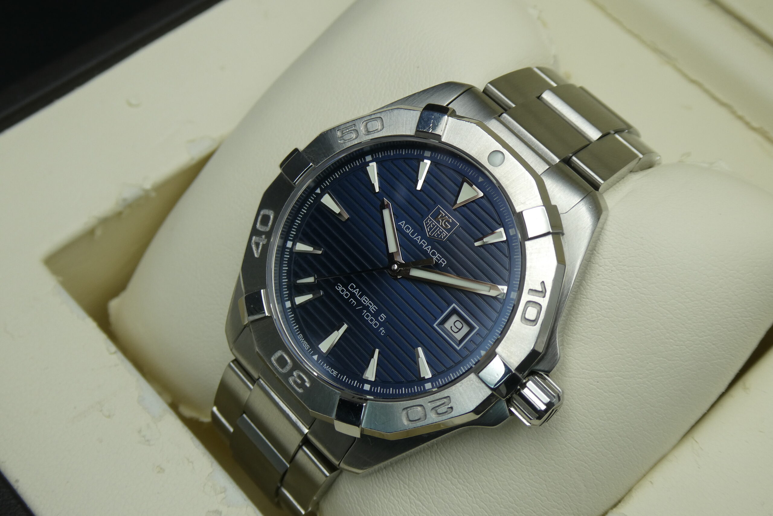 x SOLD x Tag Heuer Aquaracer 300m Cal 5 Blue Dial WAY2112 - Image 5