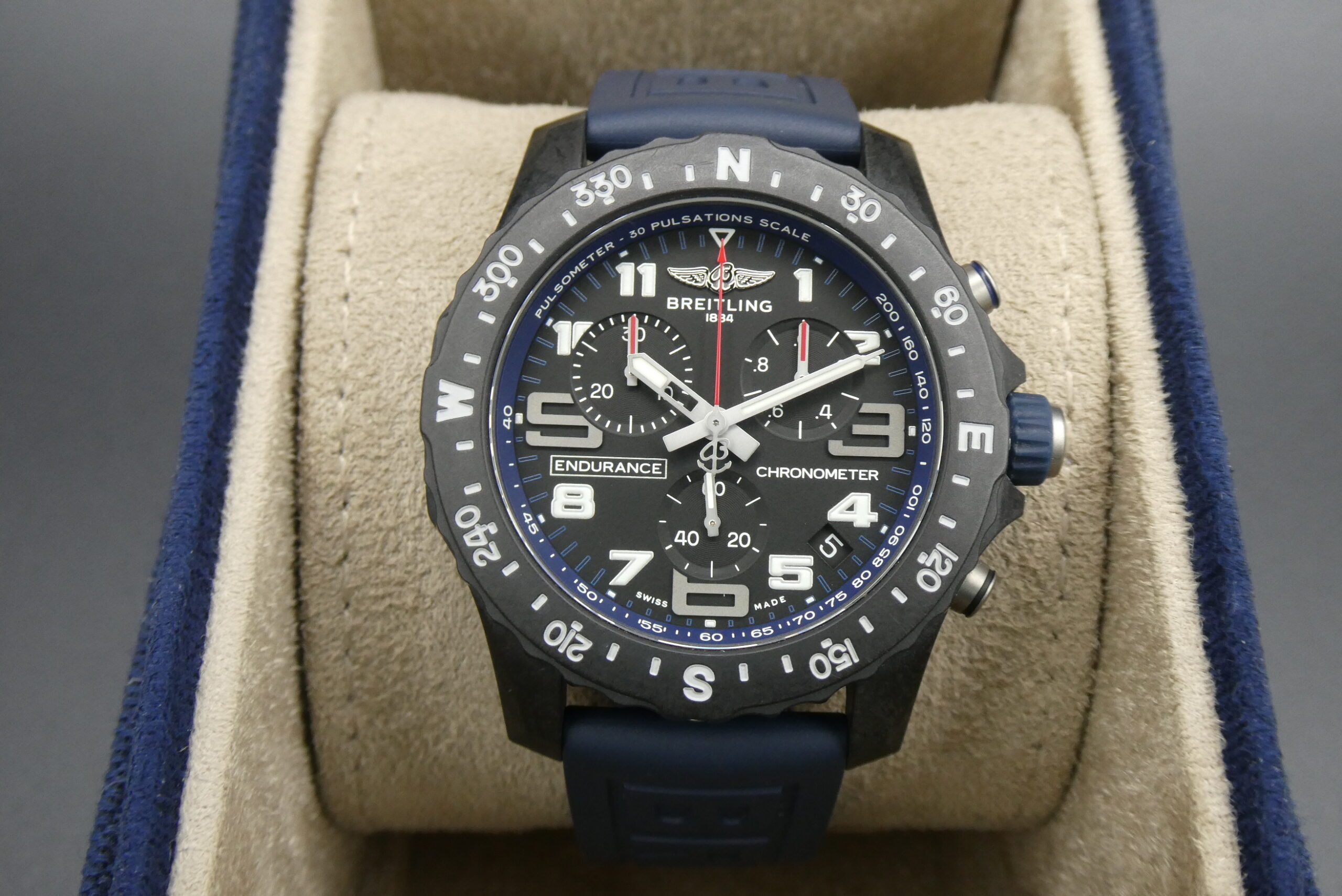 x SOLD x Breitling Endurance PRO Quartz X82310D51B1S1 Black/Blue - Image 3