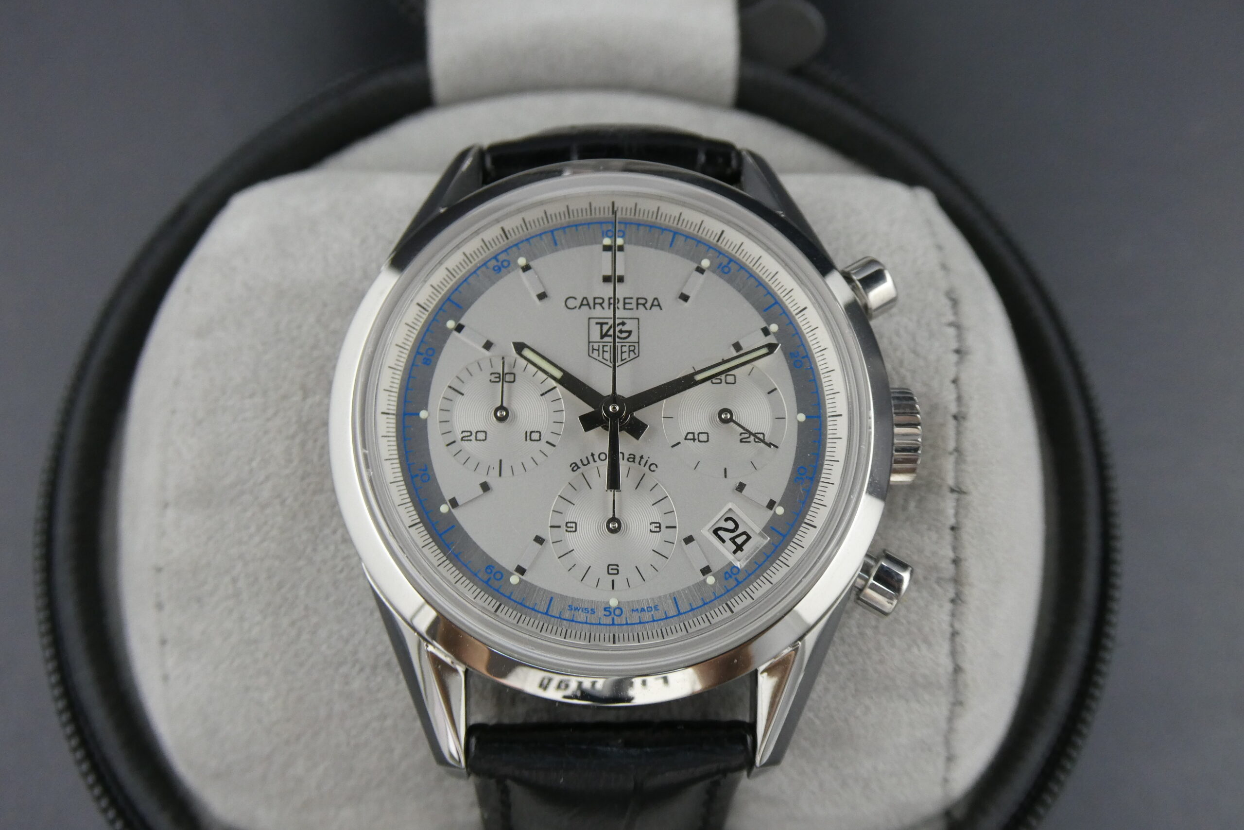 x SOLD x Tag Heuer Carrera Re-issue Calibre 17 Chronograph CV2110-0 - Image 5