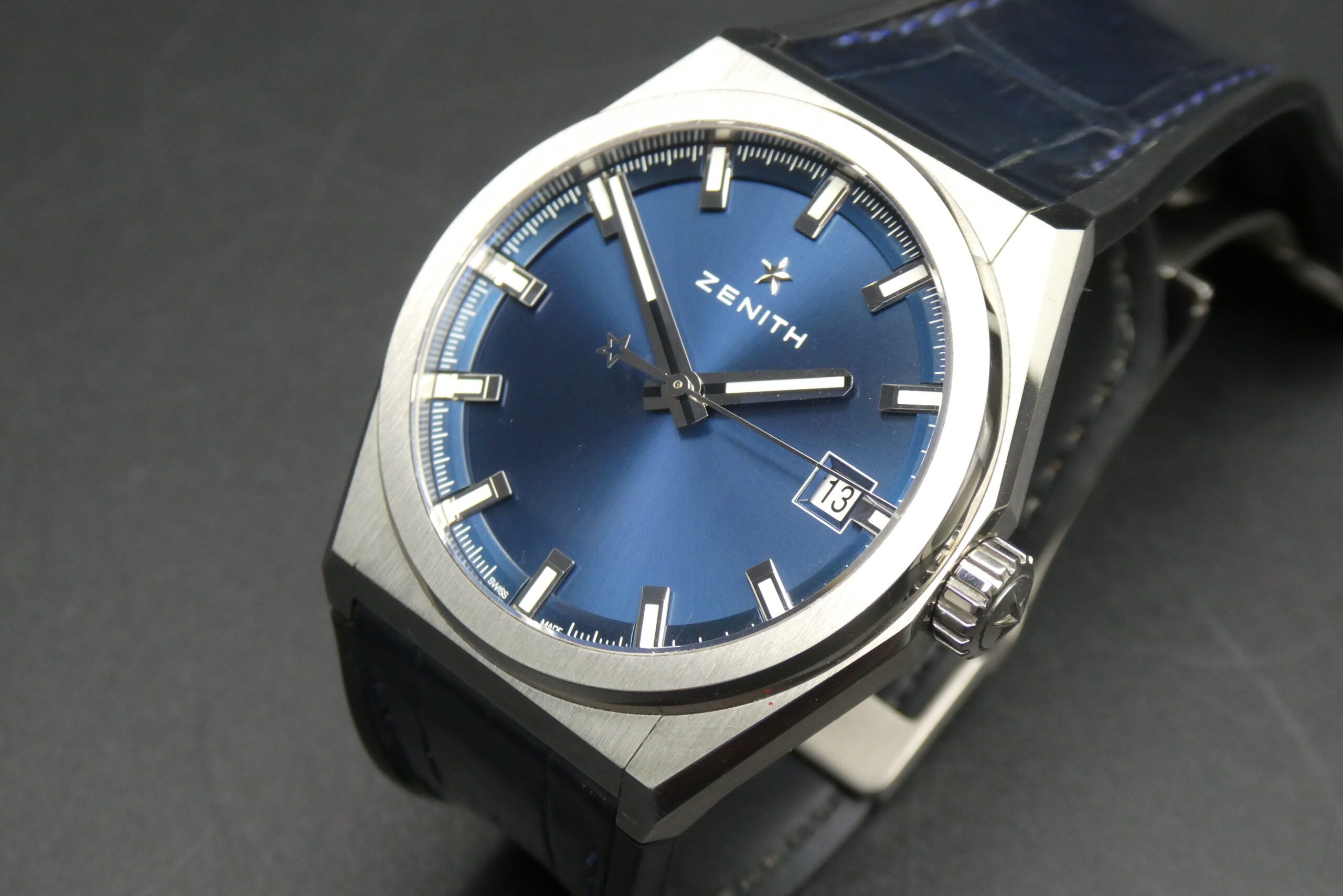 x SOLD x Zenith Defy Classic 95.9000.670/51 Titanium Blue dial 41mm - Image 5