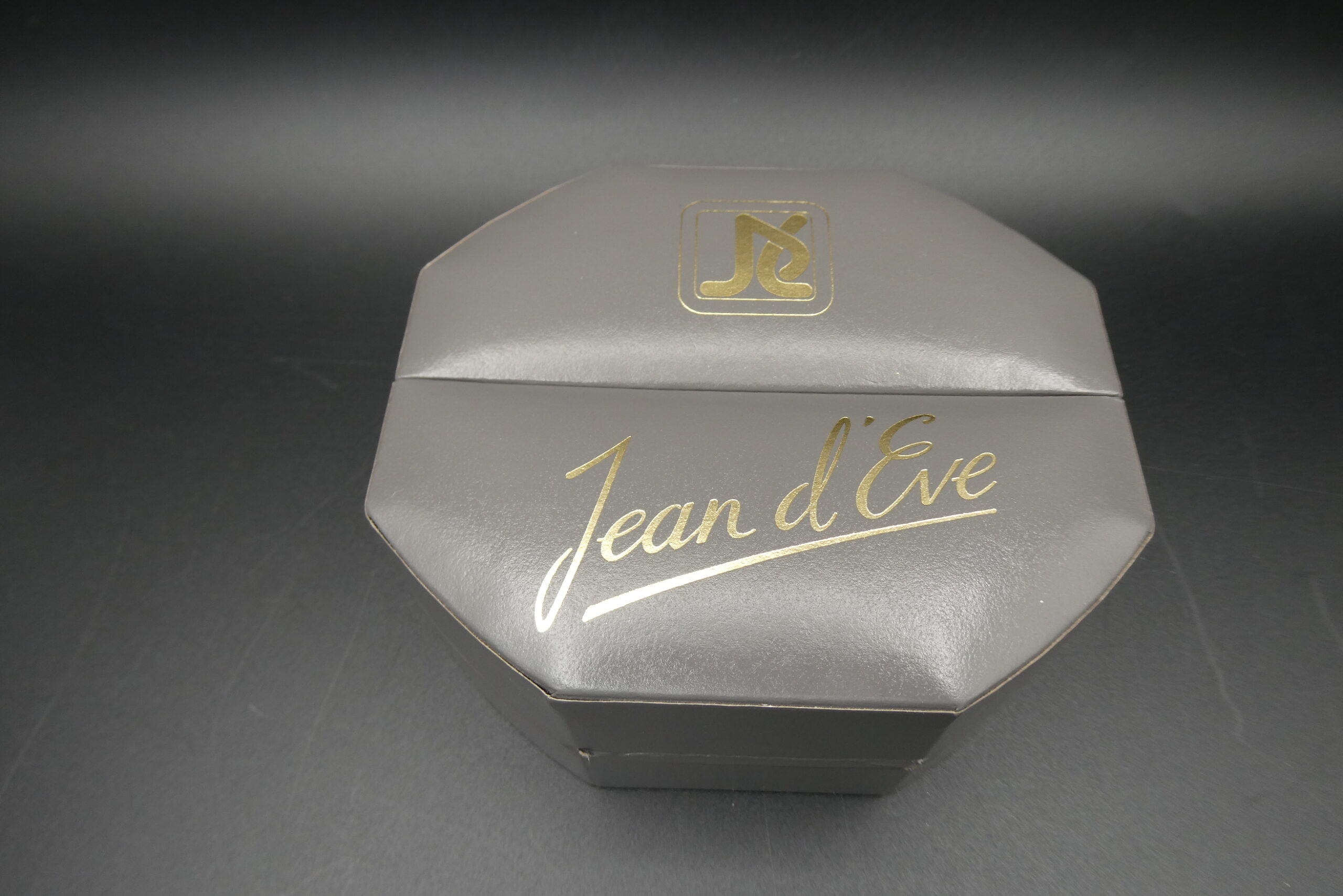 x SOLD x Jean d’Eve Gold Plated Sectora Jumper Vintage - Image 17