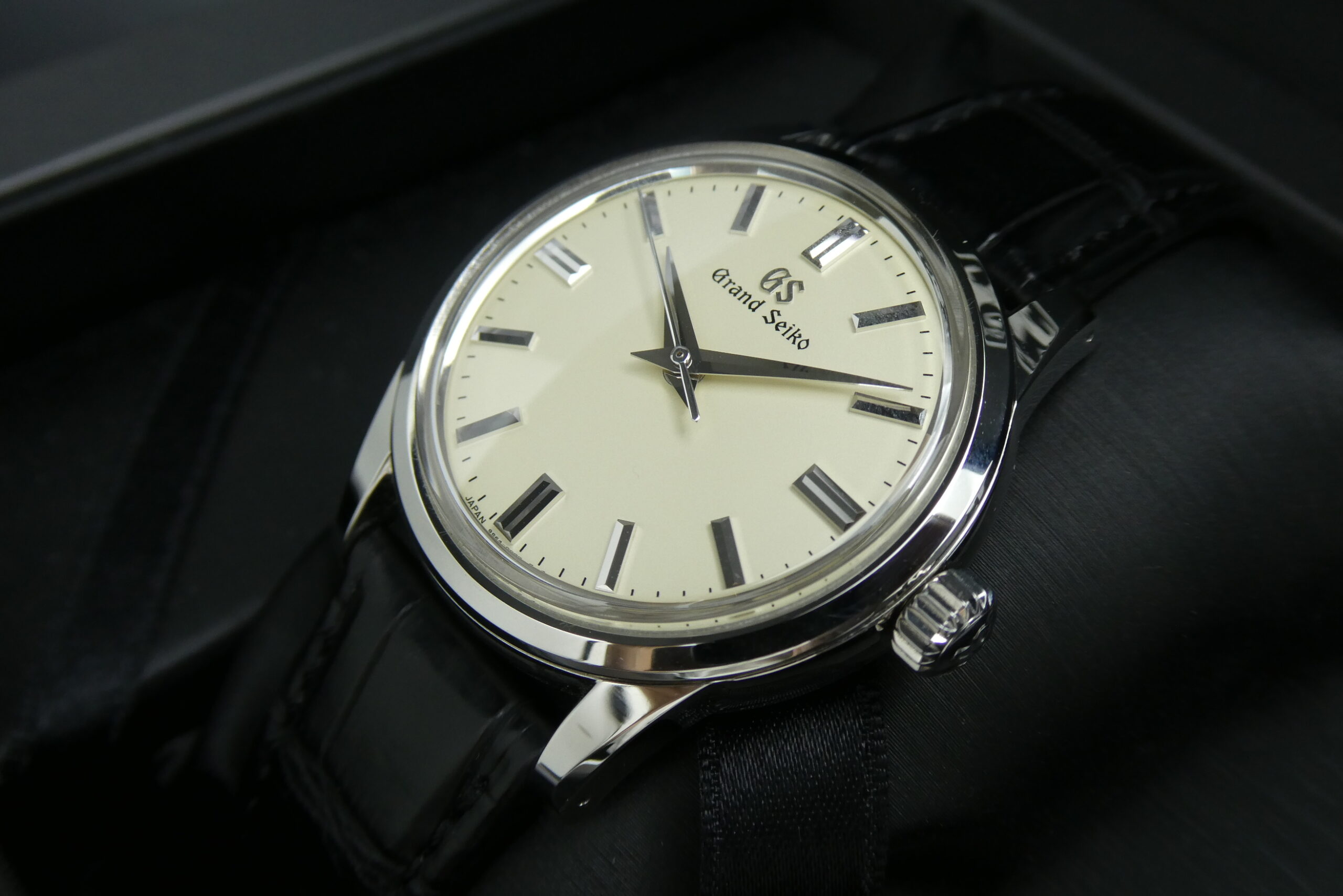 x SOLD x Grand Seiko Elegance Collection SBGW231G 37mm - Image 4