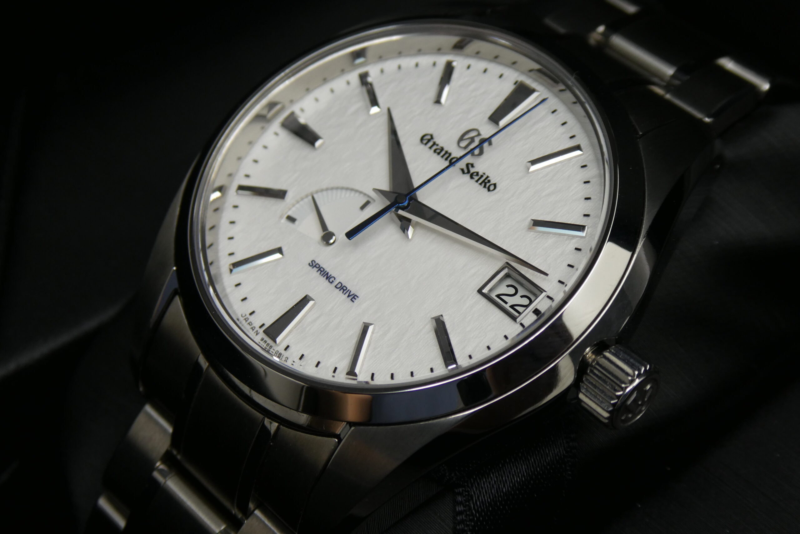x SOLD x Grand Seiko Snowflake Heritage Titanium SBGA211 Spring Drive - Image 4