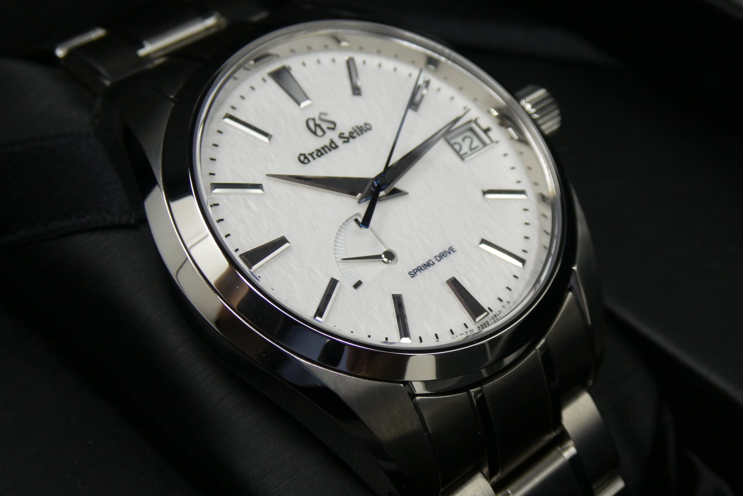 x SOLD x Grand Seiko Snowflake Heritage Titanium SBGA211 Spring Drive - Image 3