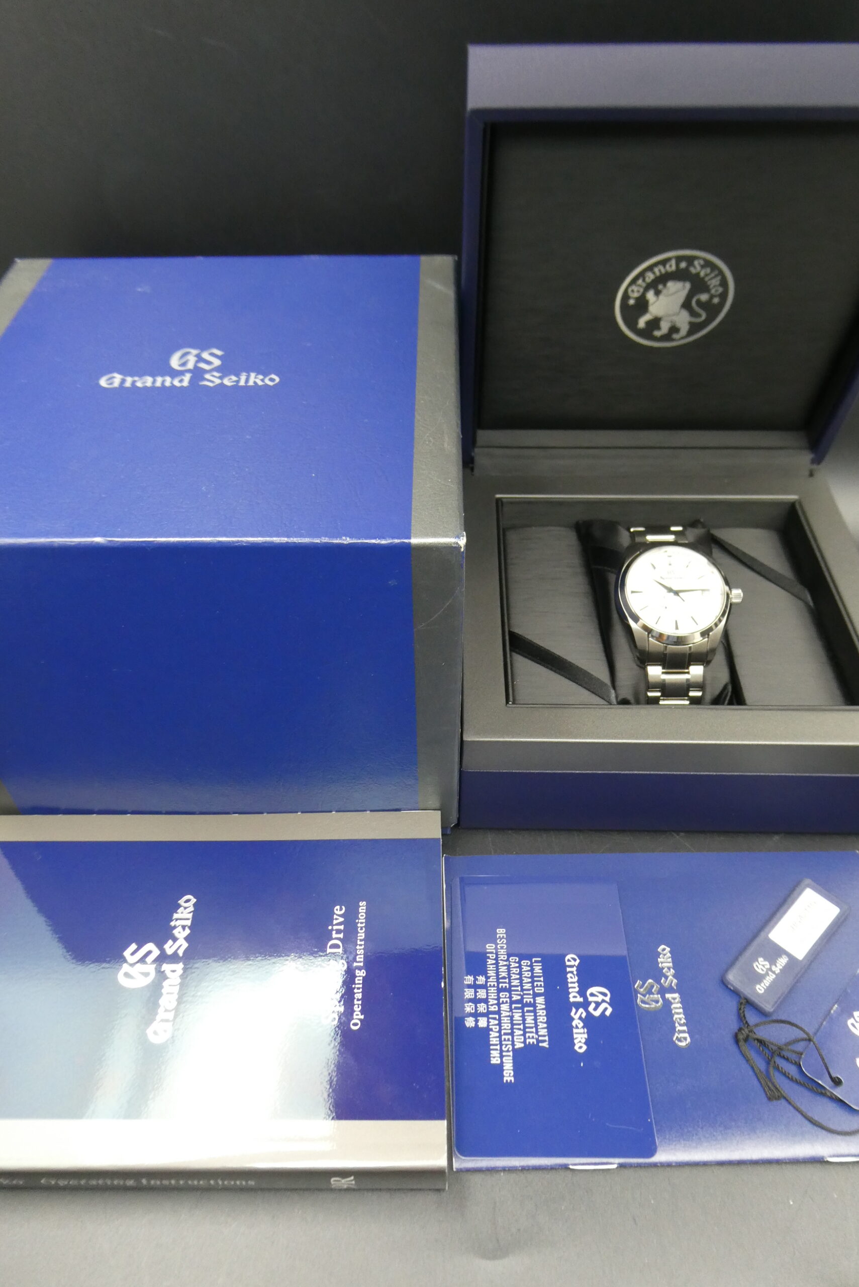 x SOLD x Grand Seiko Snowflake Heritage Titanium SBGA211 Spring Drive - Image 2