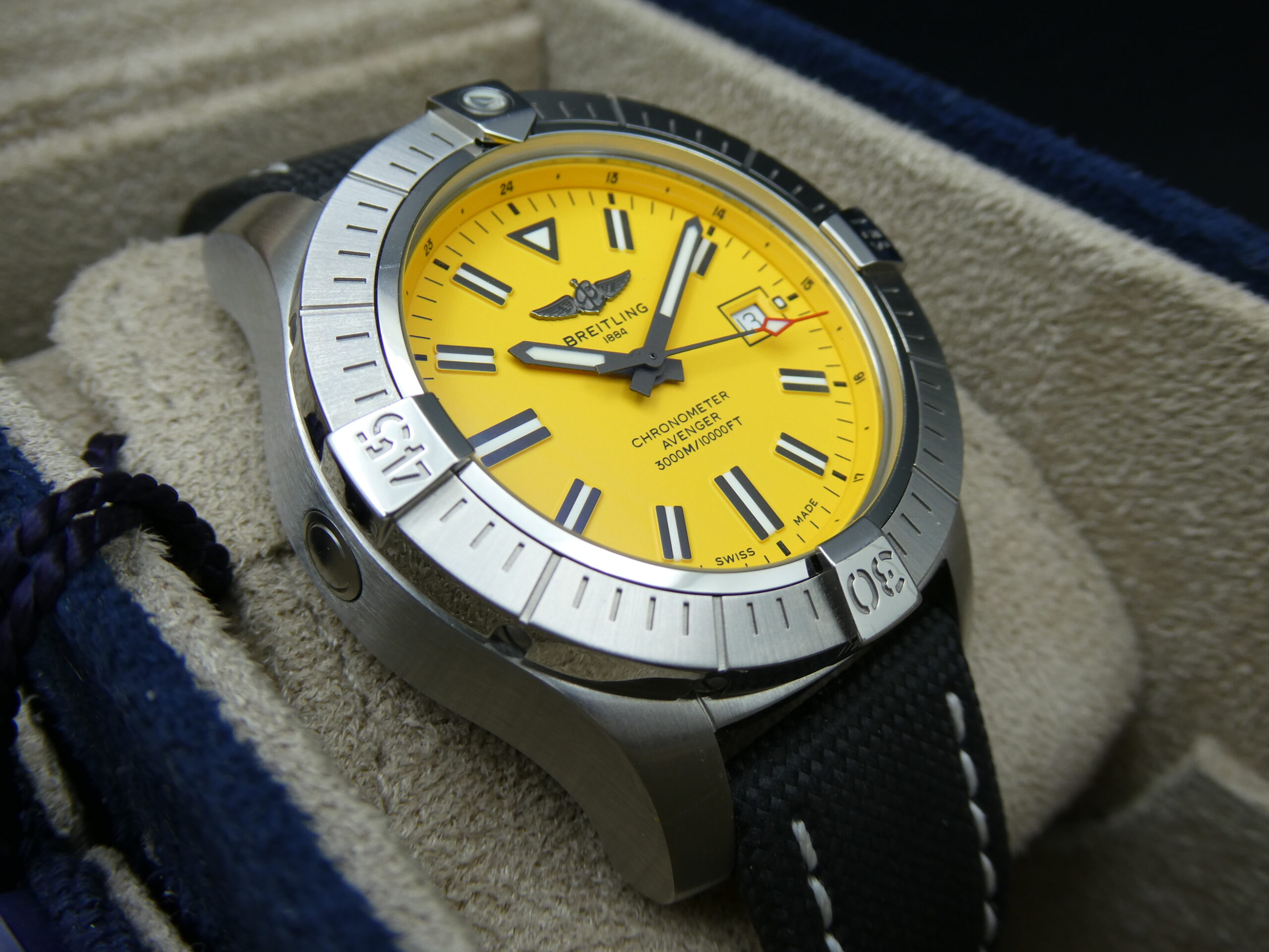 x SOLD x Breitling Avenger 45 Seawolf 3000m A17319 A17319101I1X1 - Image 10