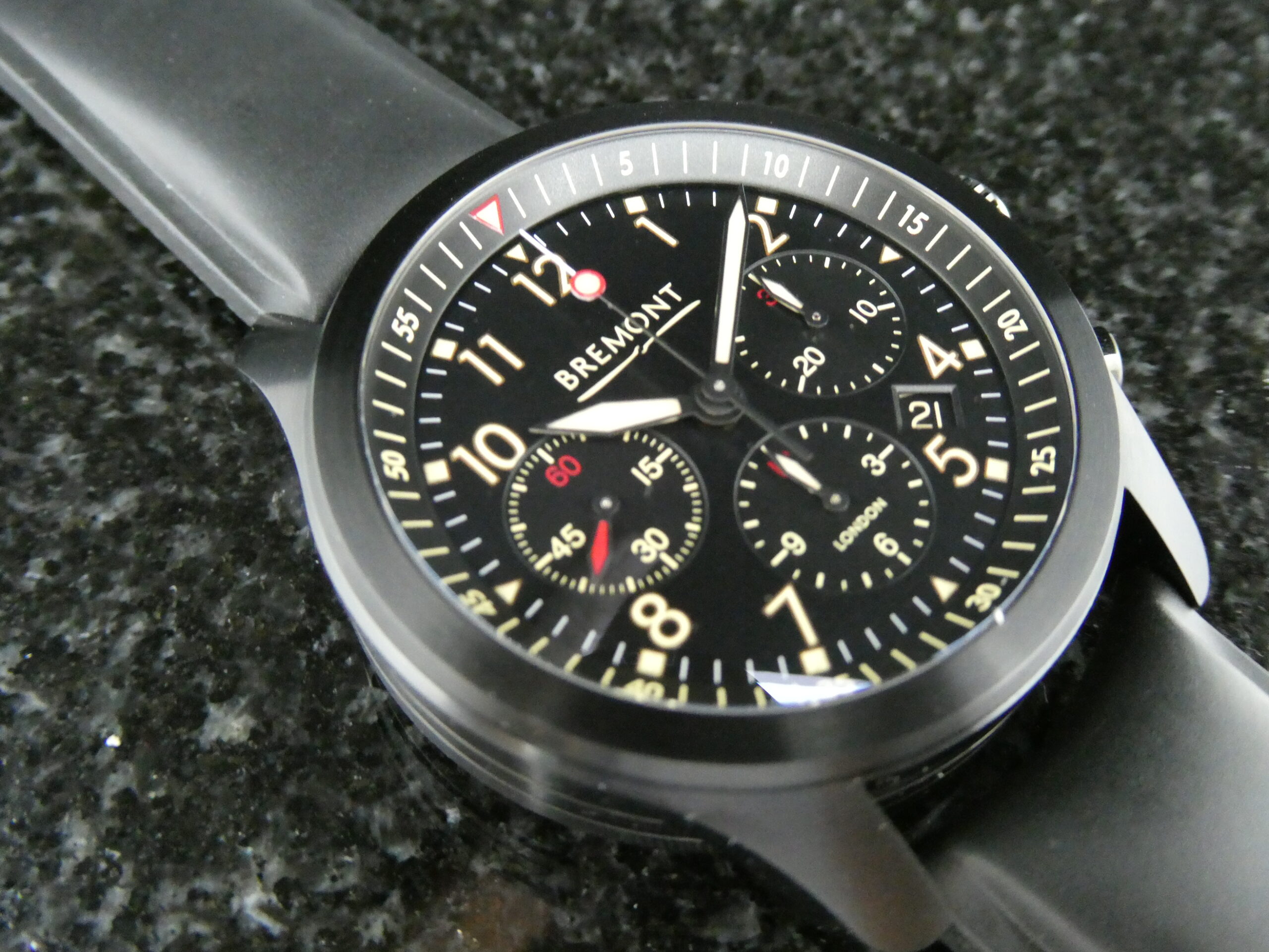 x SOLD x Bremont ALT1-P2 Jet Pilot Chronograph DLC - Image 4