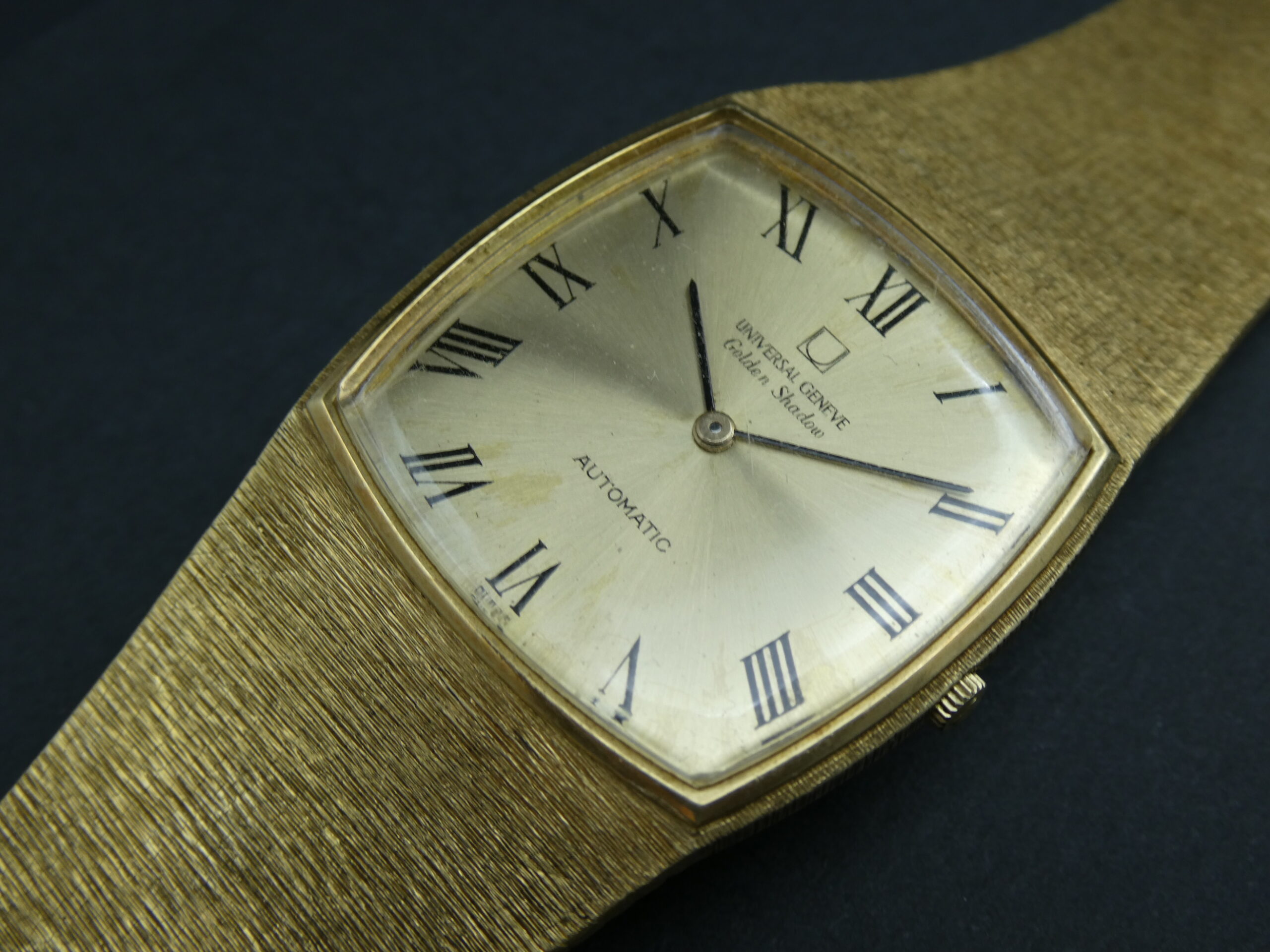 x SOLD x Universal Geneve Golden Shadow 16608 Micro-rota 18ct Gold - Vintage - Image 4