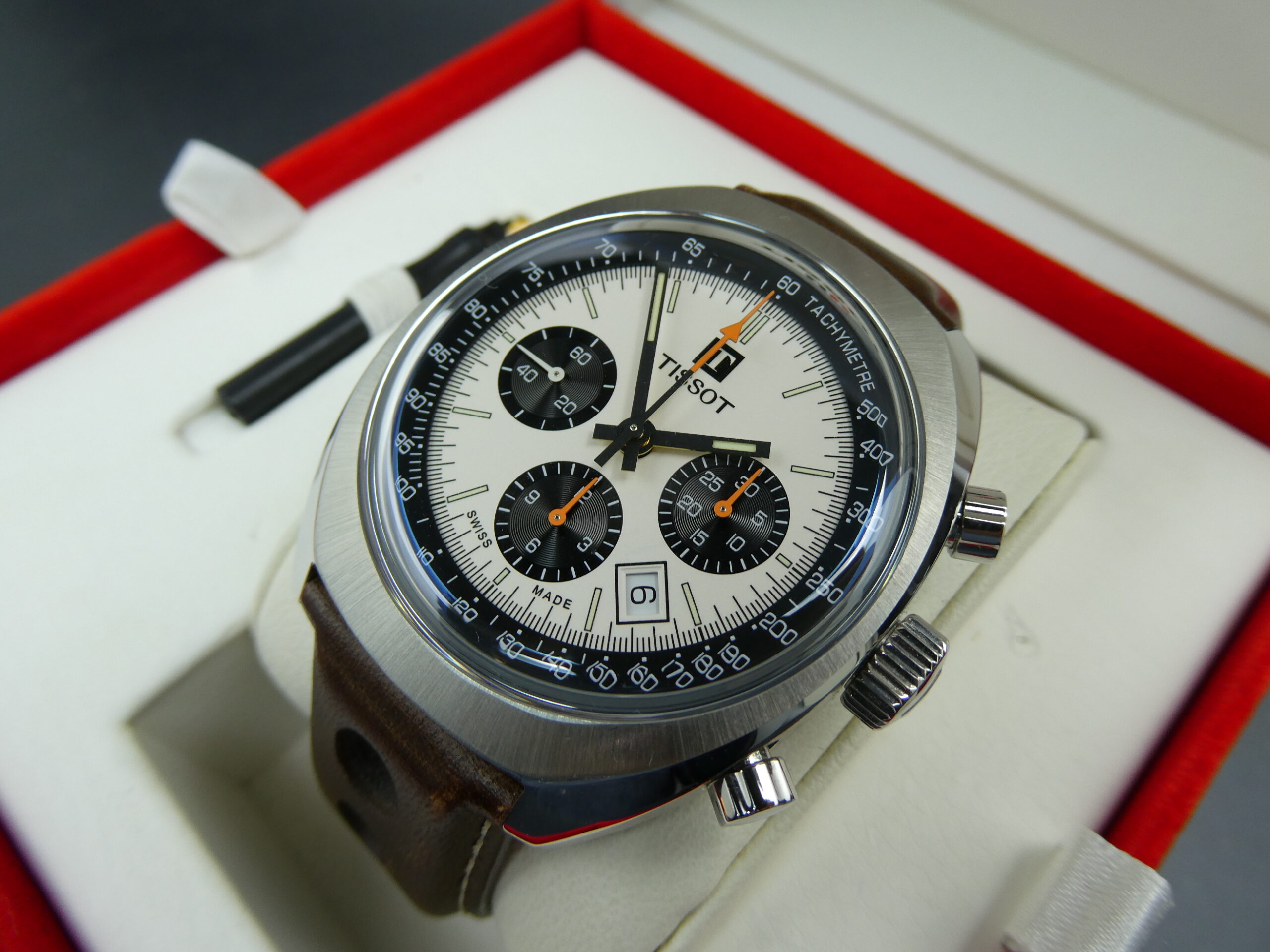 x SOLD x Tissot Heritage 1973 Chronograph Limited Edition T124.427.16.031.00 - Image 5