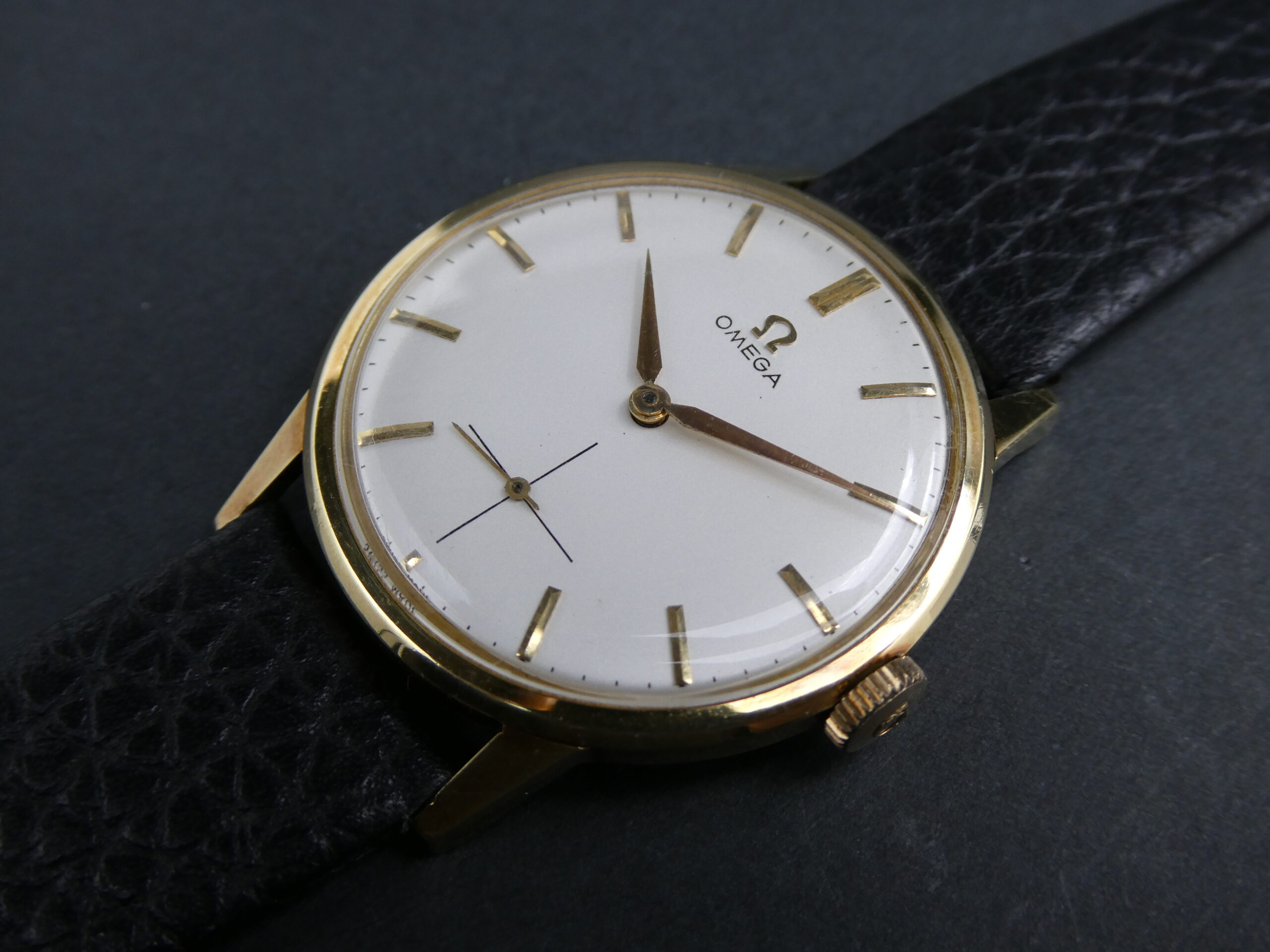 x SOLD x Omega manual wind 14ct Gold 34mm 14715-61 - Vintage - Image 6