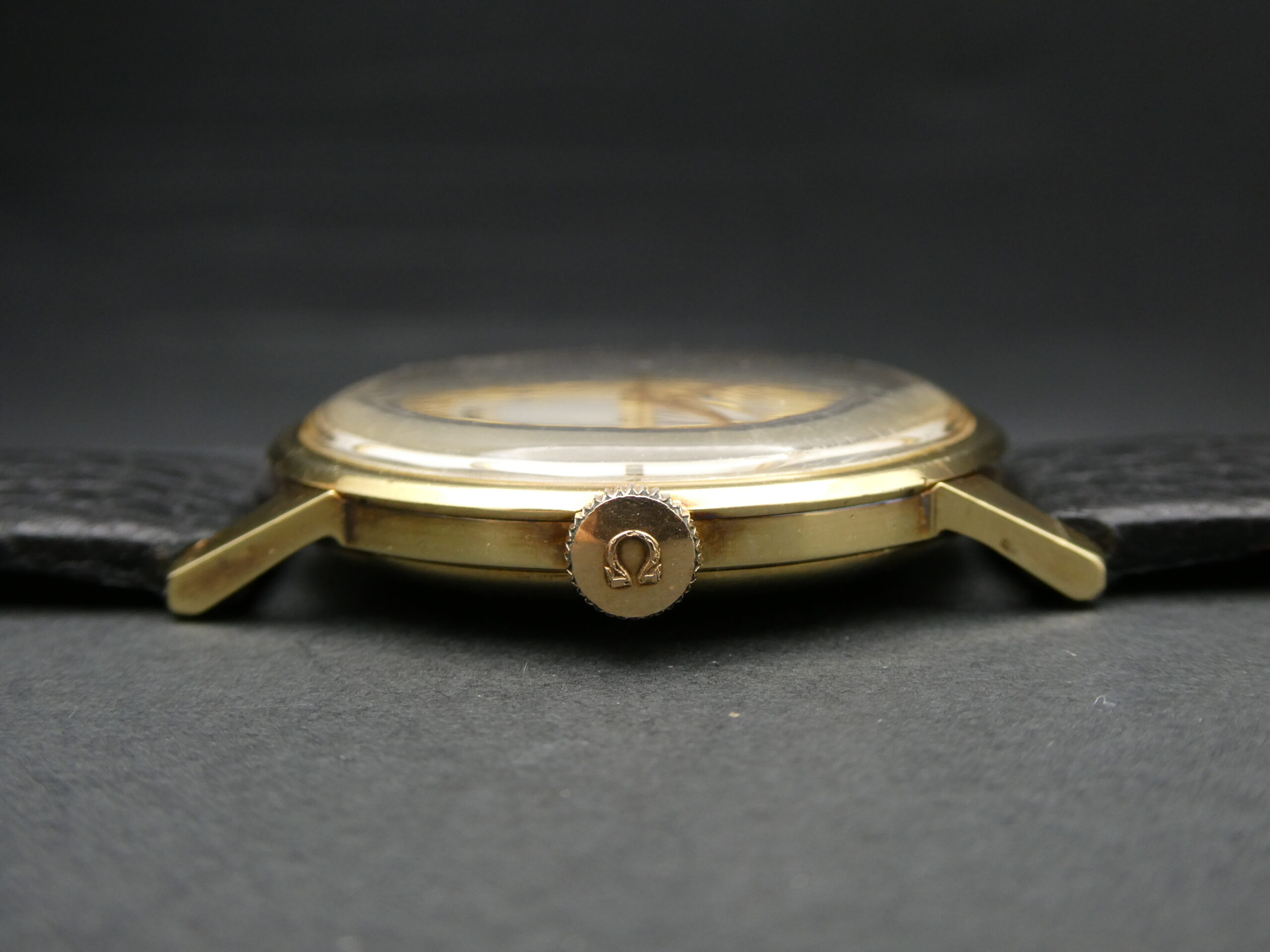 x SOLD x Omega manual wind 14ct Gold 34mm 14715-61 - Vintage - Image 10