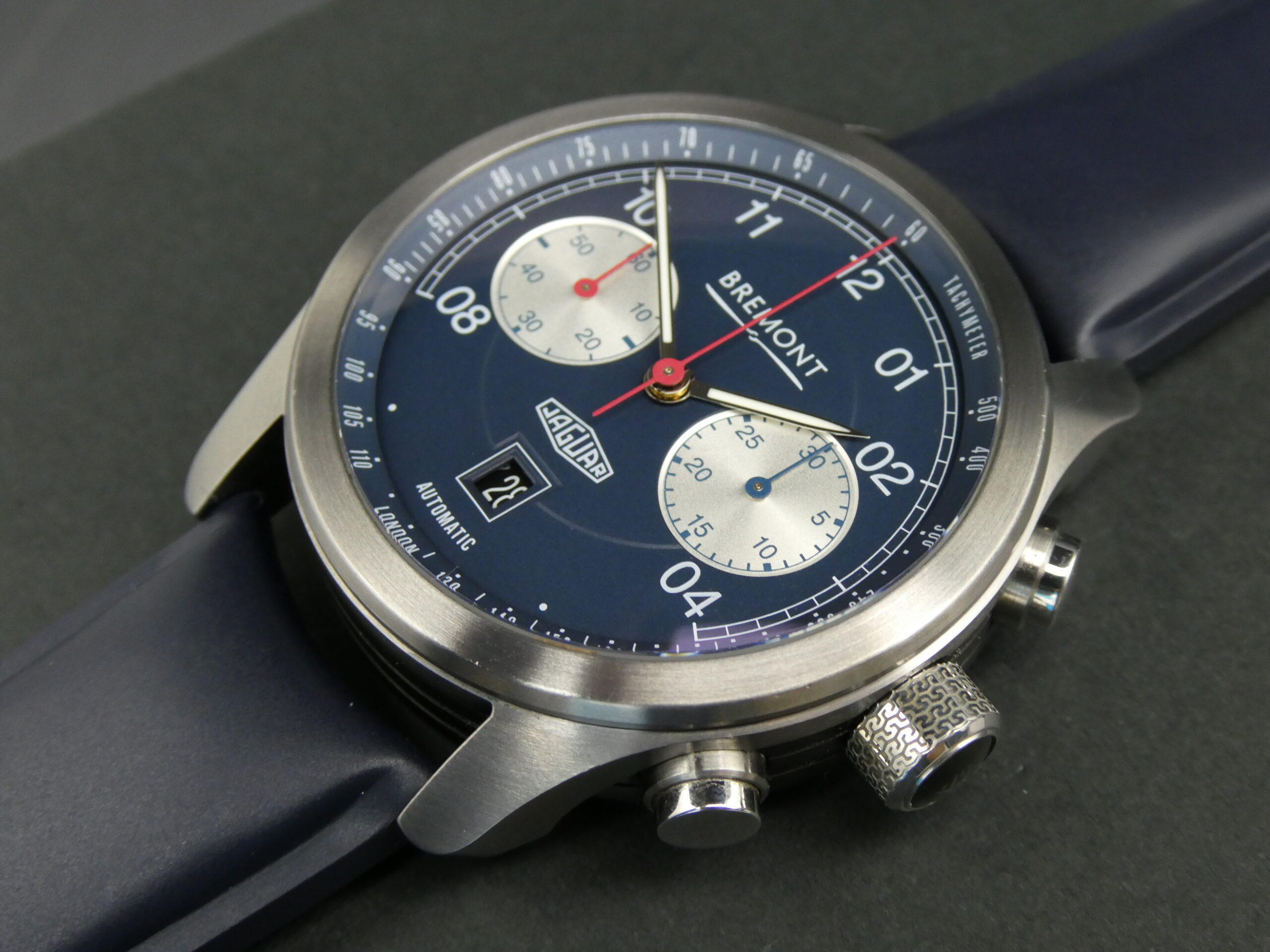 x SOLD x Bremont Jaguar D Type Limited Edition D-TYPE-BL-R-S - Image 4