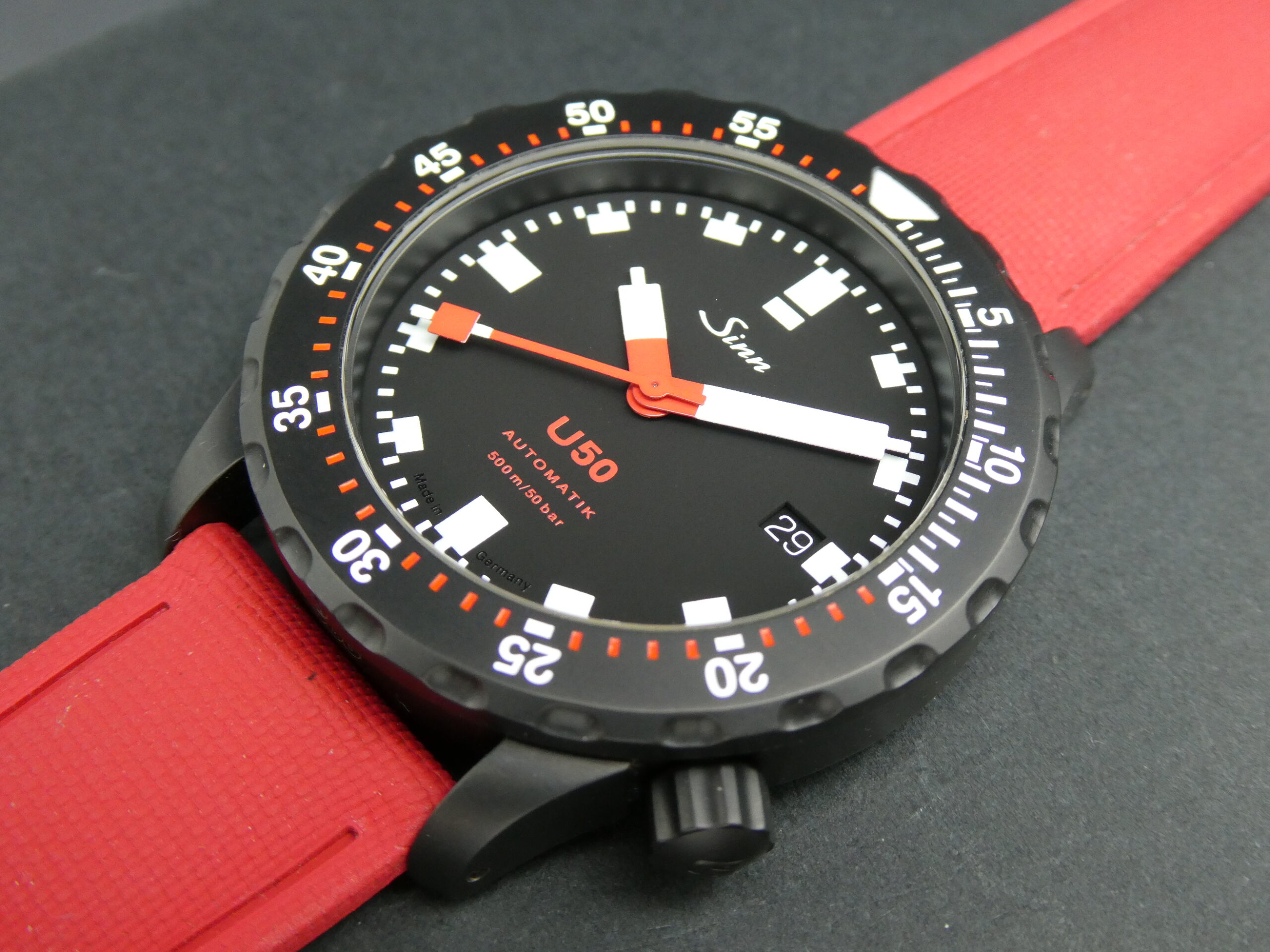 x SOLD x Sinn U50 S Black Automatic 1050 500m - Image 3