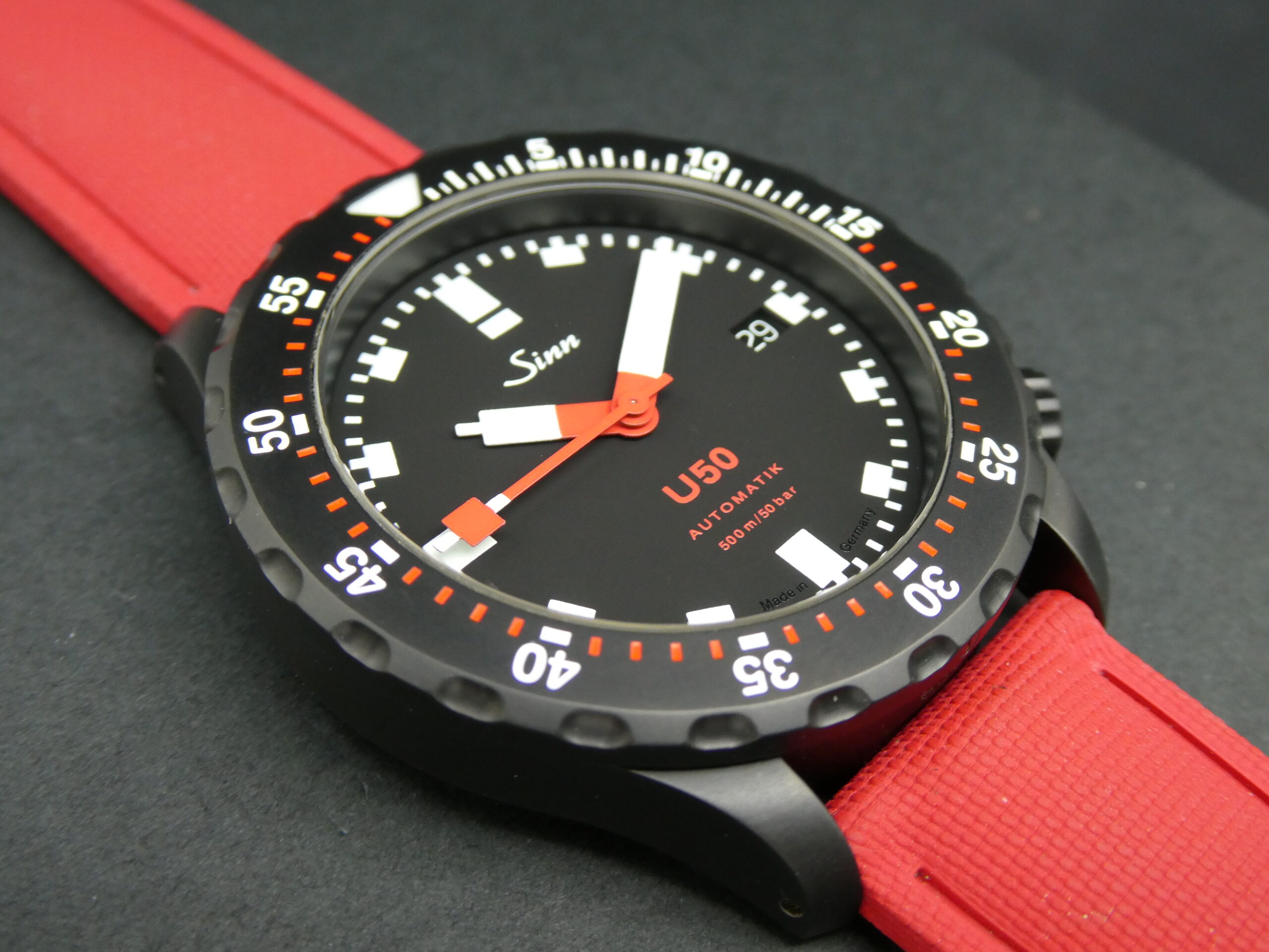 x SOLD x Sinn U50 S Black Automatic 1050 500m - Image 4