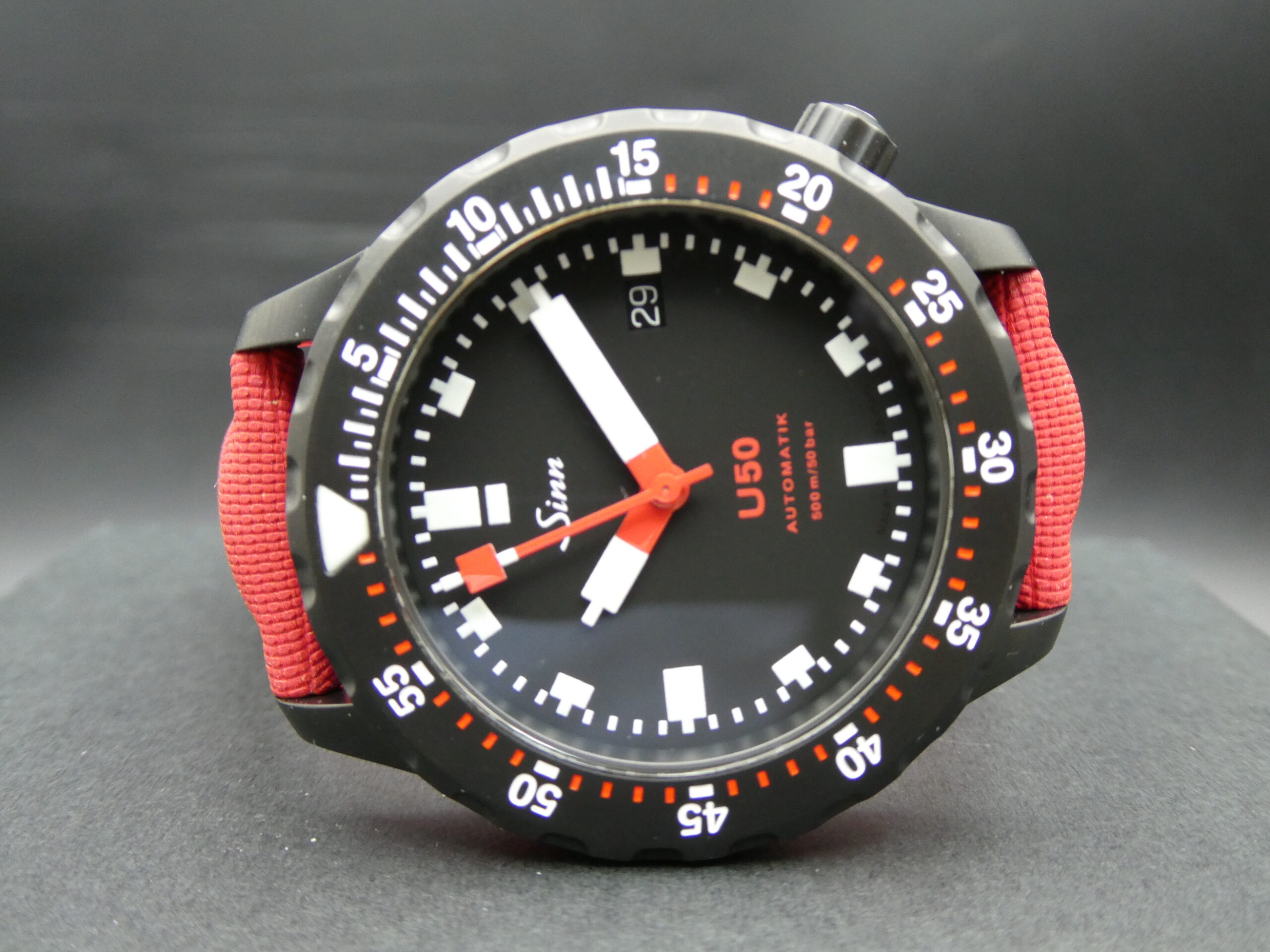 x SOLD x Sinn U50 S Black Automatic 1050 500m - Image 6