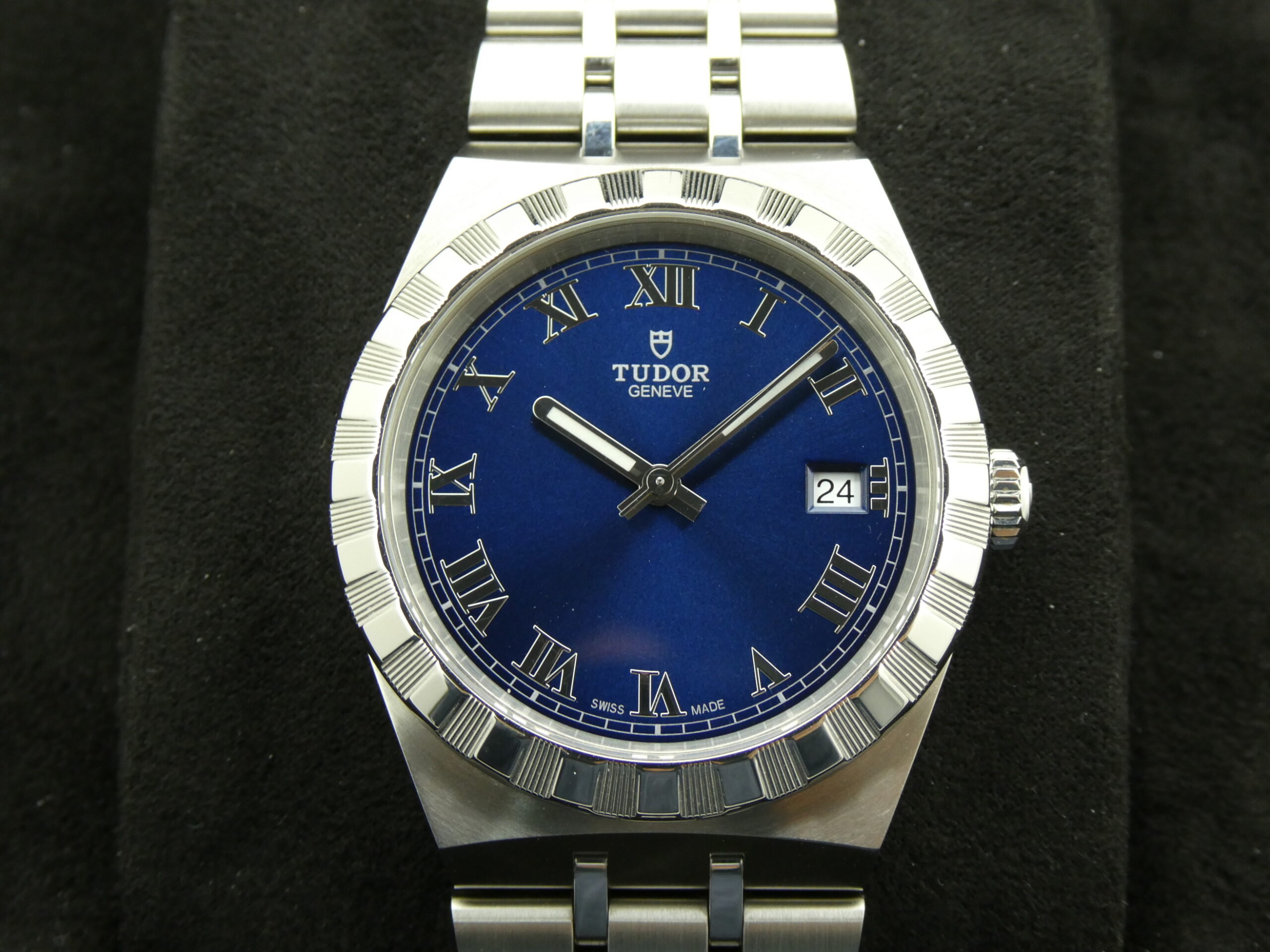 x SOLD x Tudor Royal Blue dial 38mm Steel Automatic Blue dial M28500 - Image 3