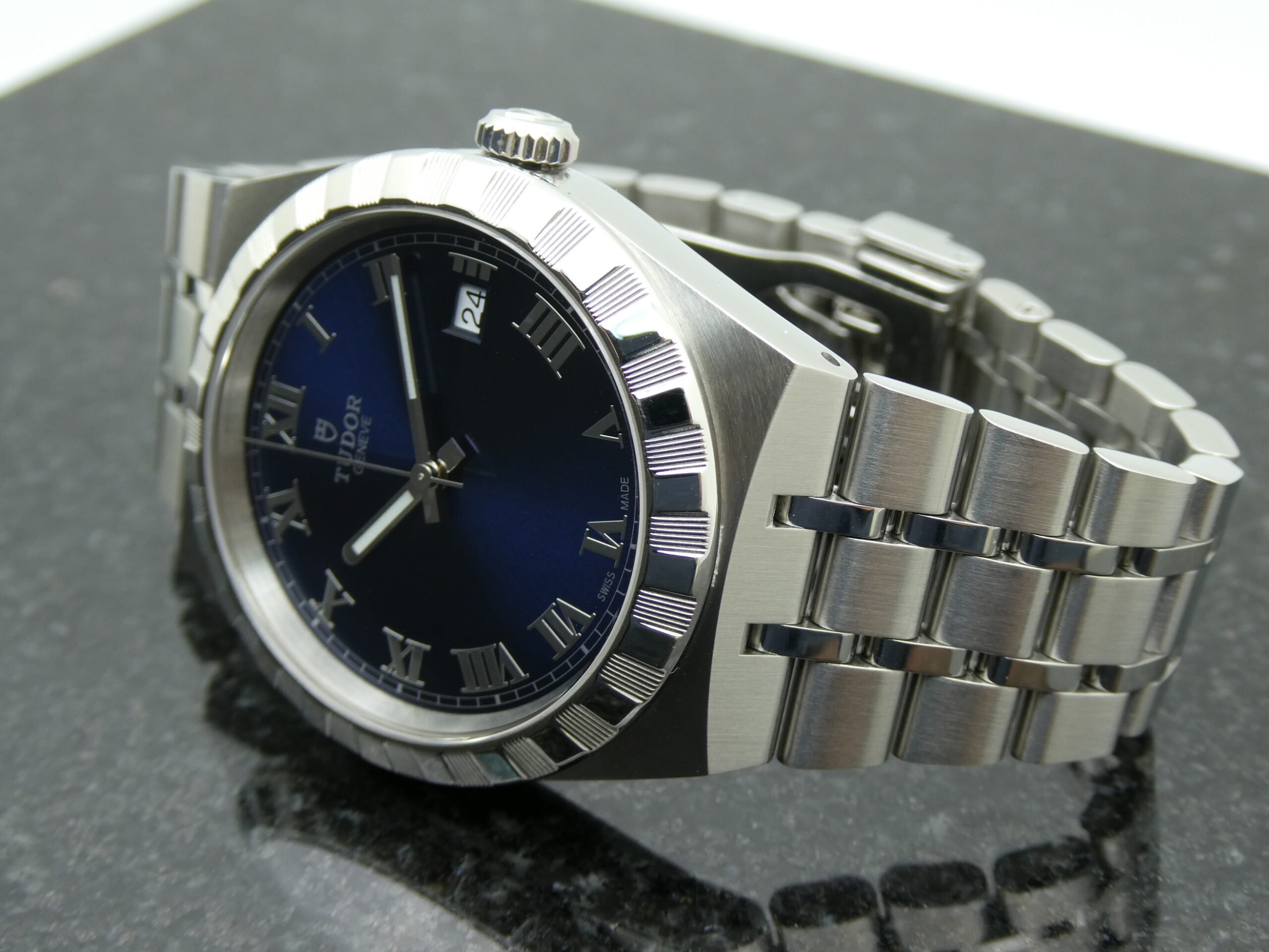 x SOLD x Tudor Royal Blue dial 38mm Steel Automatic Blue dial M28500 - Image 11