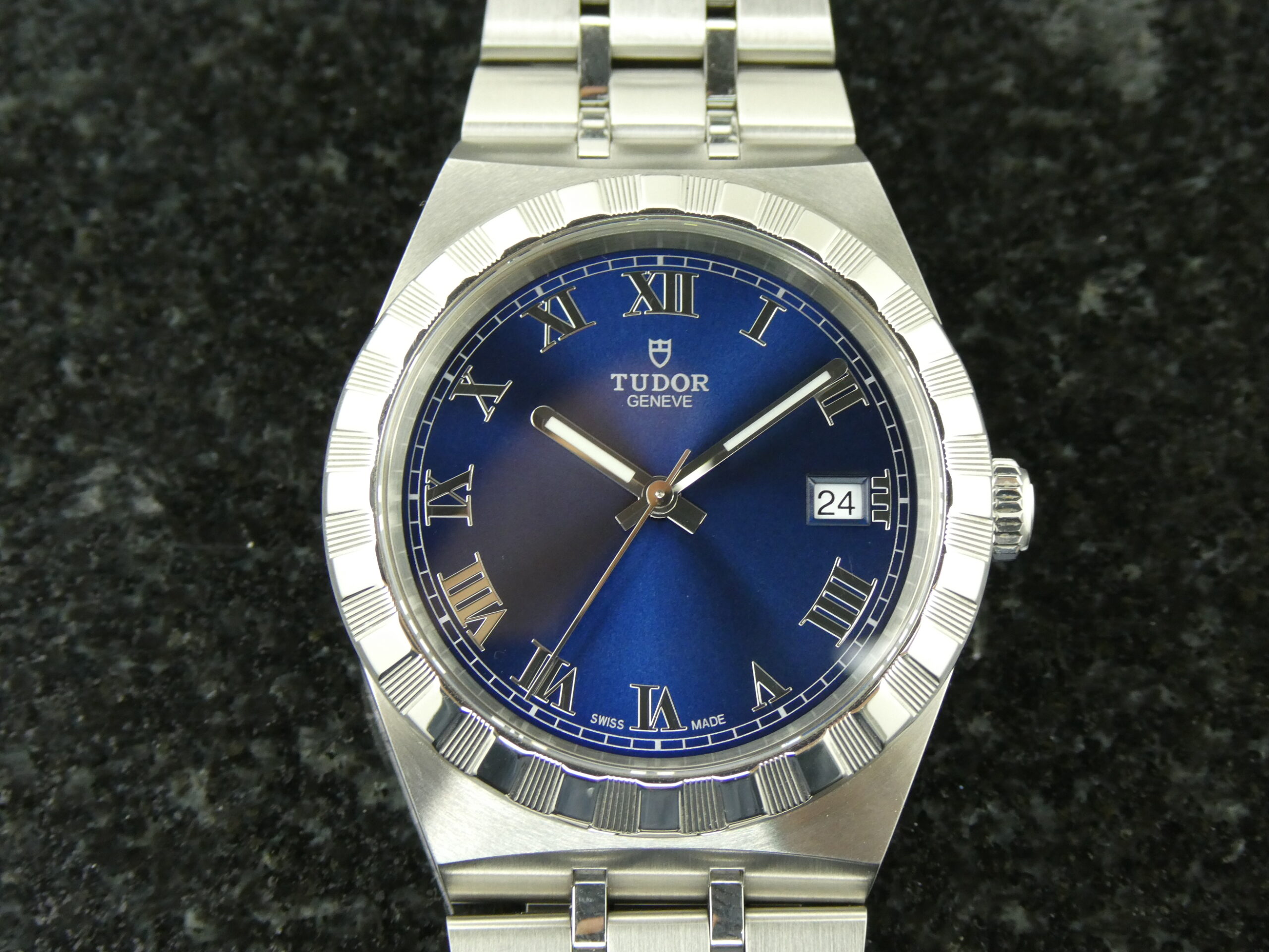 x SOLD x Tudor Royal Blue dial 38mm Steel Automatic Blue dial M28500 - Image 6