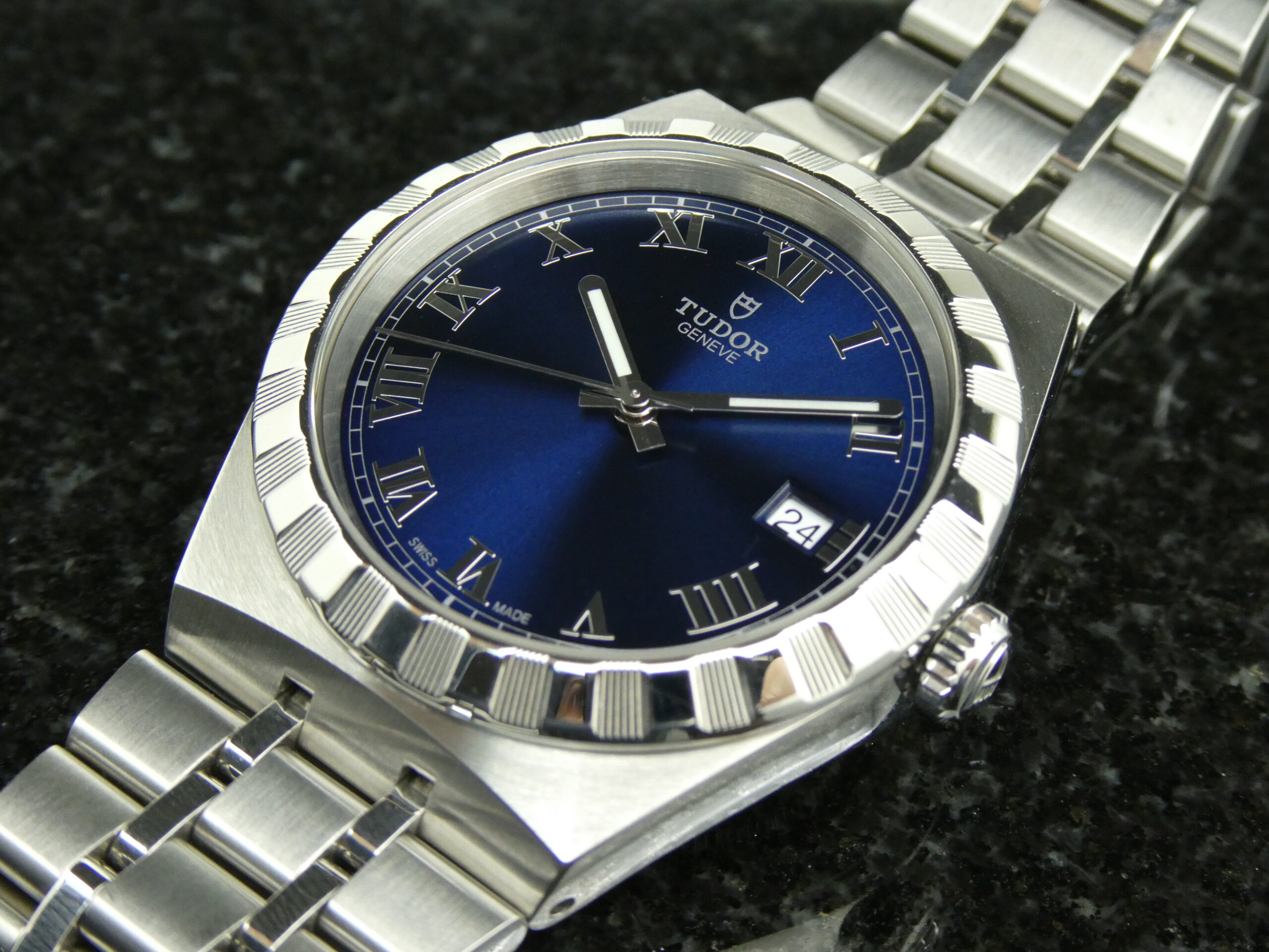 x SOLD x Tudor Royal Blue dial 38mm Steel Automatic Blue dial M28500 - Image 5