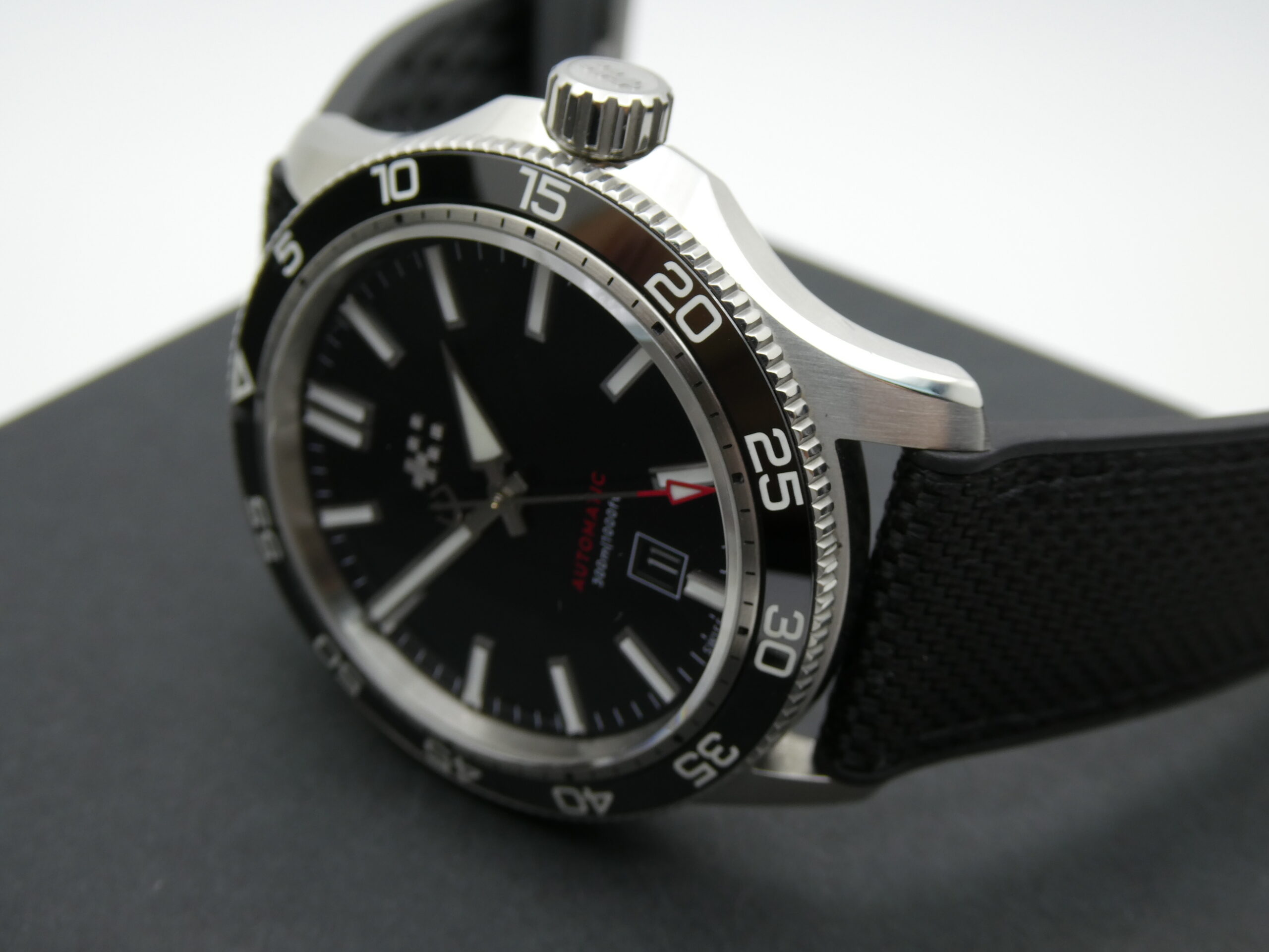 x SOLD x Christopher Ward C60 Trident 300 C60-42ADA31-S0KK1 - Image 9