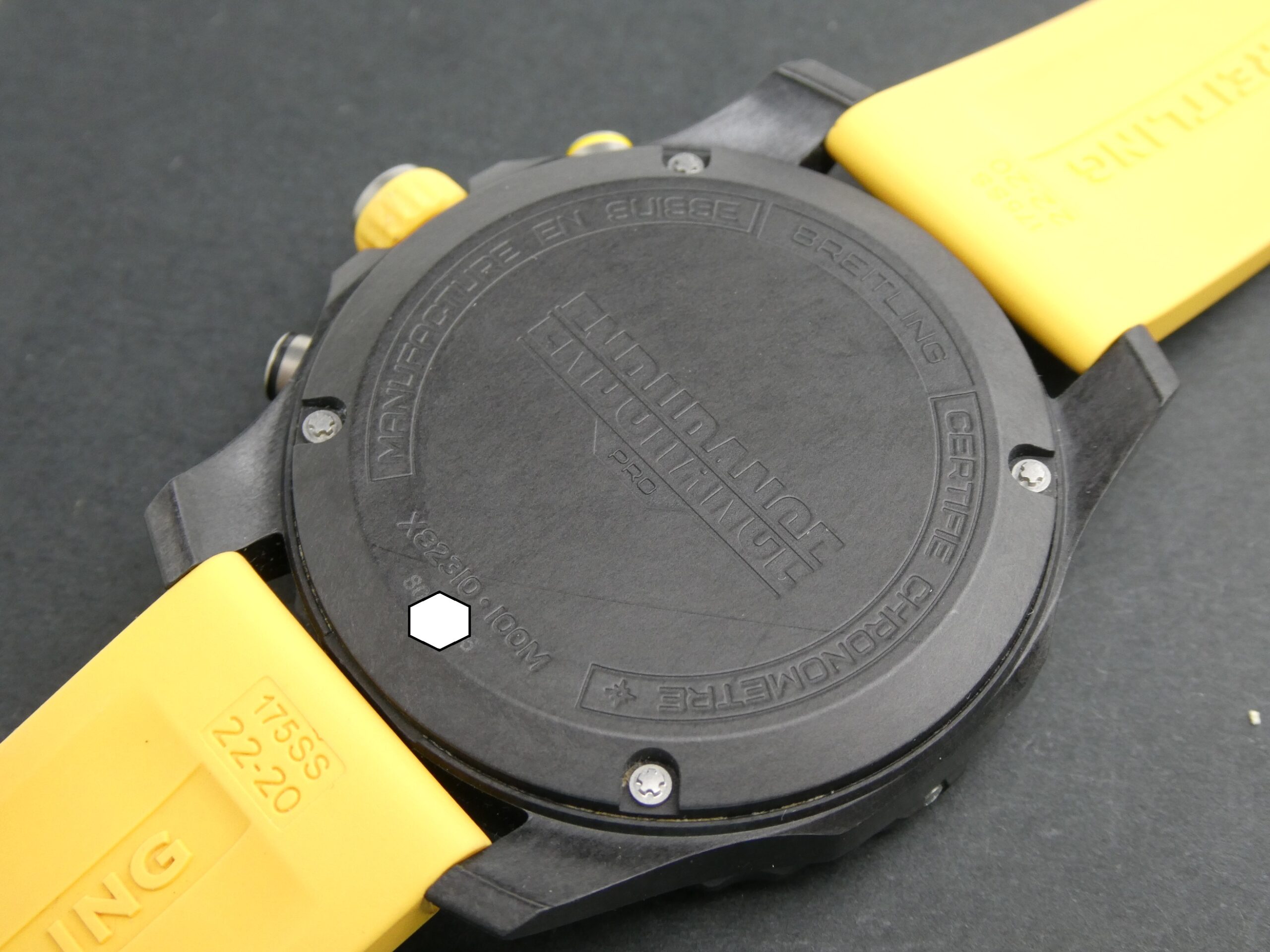 Breitling Endurance PRO 44 chronograph X82310A41B1S1 Yellow - Image 10