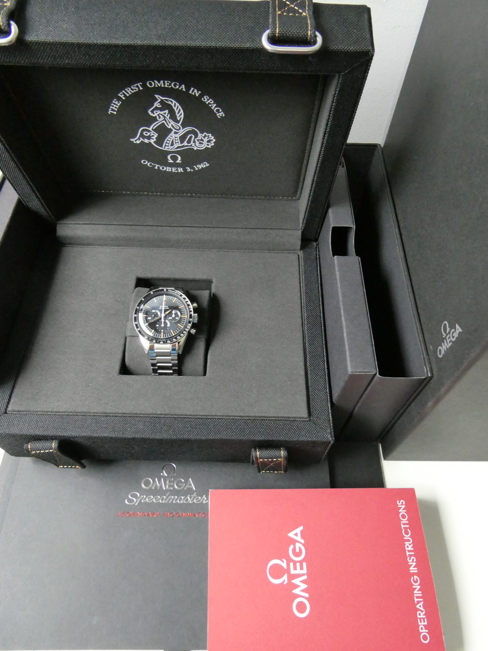 Omega Speedmaster First Omega in Space 310.30.40.50.06.001 - Image 17