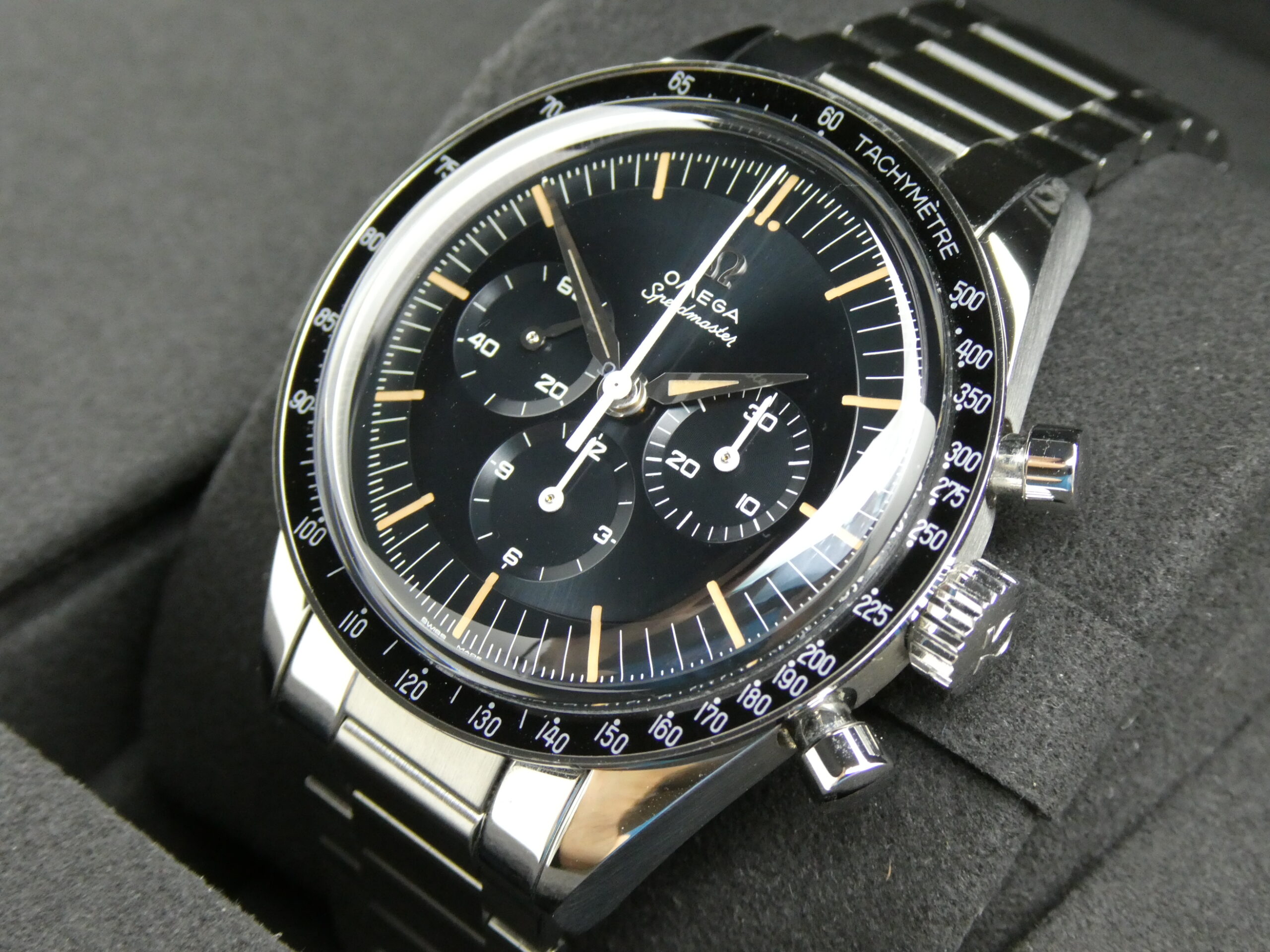 Omega Speedmaster First Omega in Space 310.30.40.50.06.001 - Image 9
