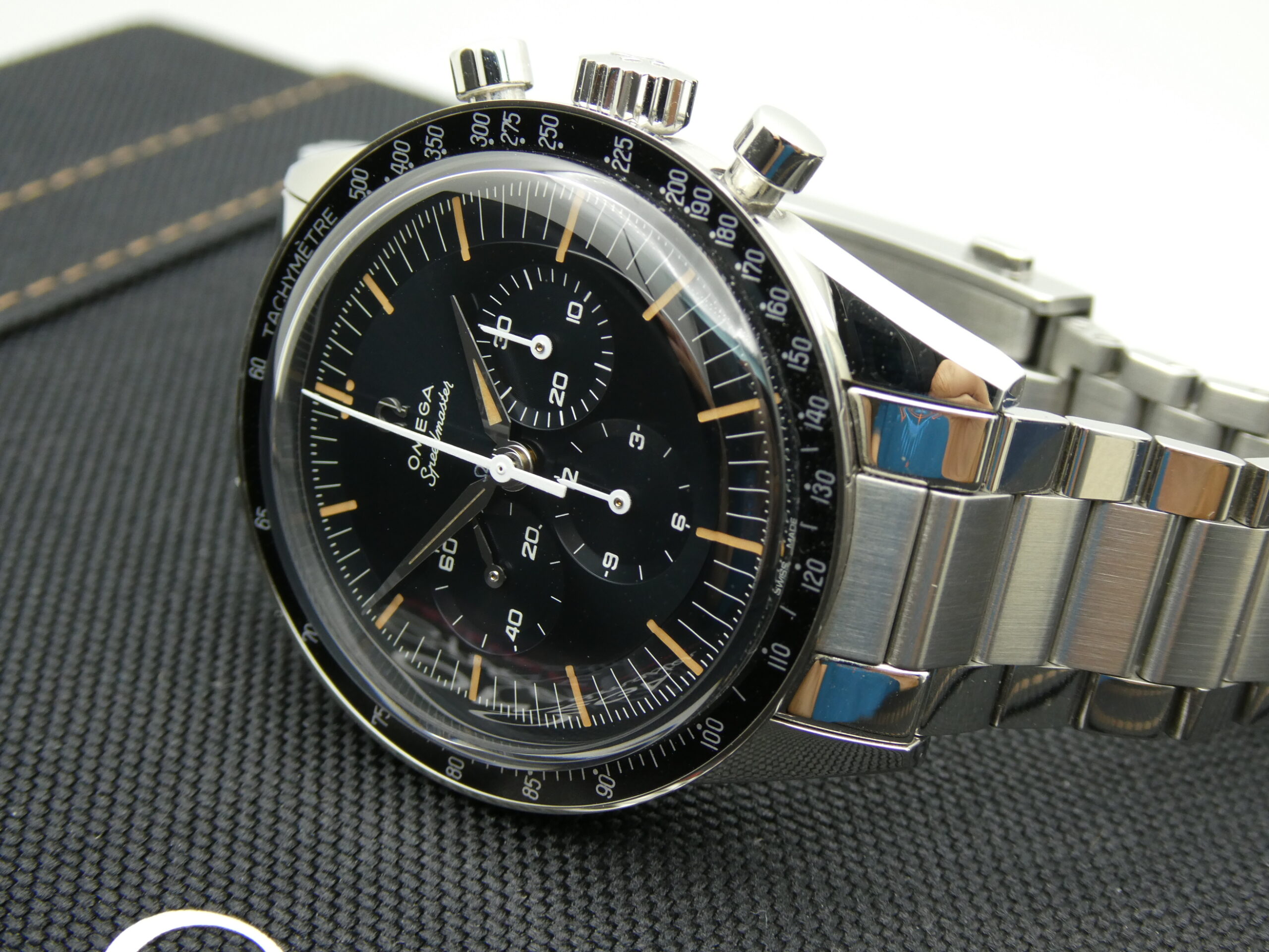 Omega Speedmaster First Omega in Space 310.30.40.50.06.001 - Image 12